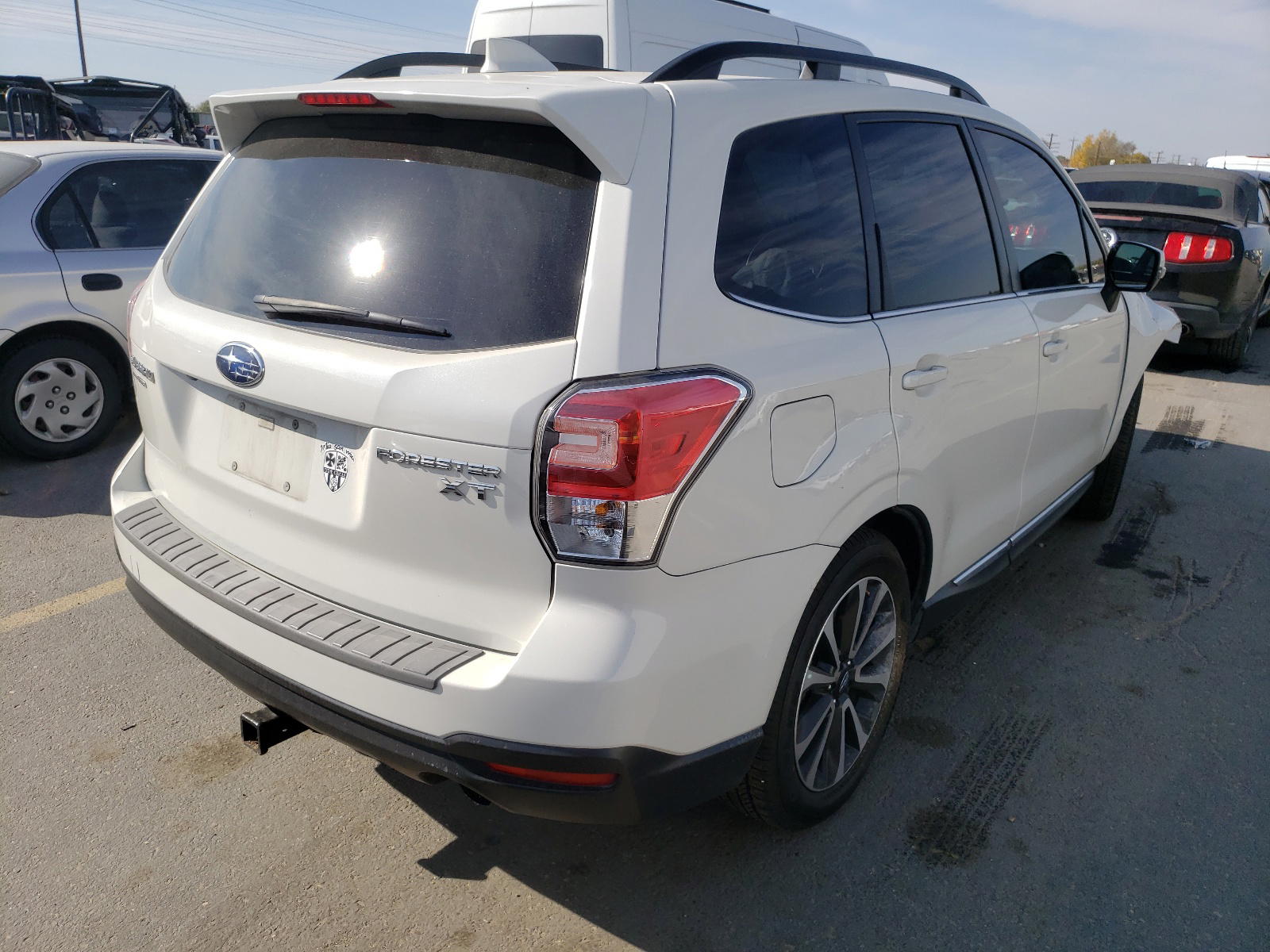 Photo 4 from auction – 2017 SUBARU FORESTER 2 with VIN JF2SJGTC4HH408083