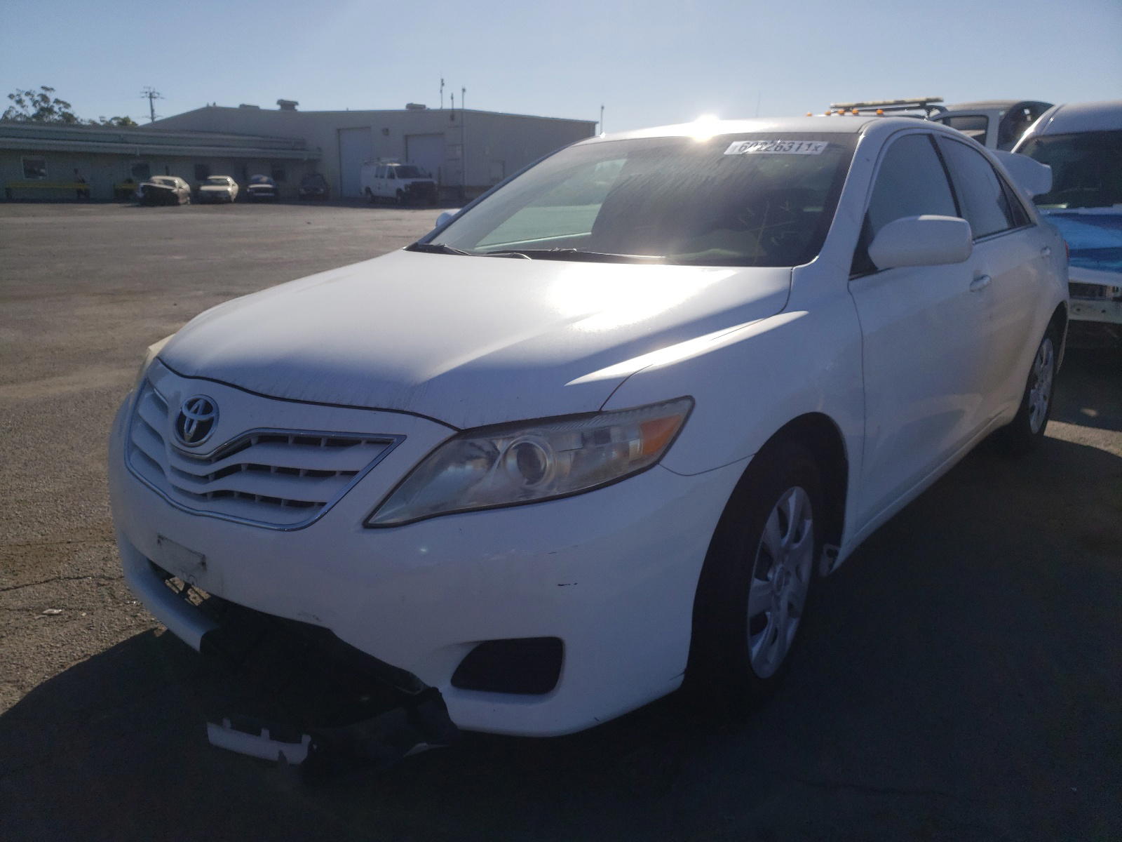 Photo 2 from auction – 2011 TOYOTA CAMRY BASE with VIN 4T4BF3EK0BR193282