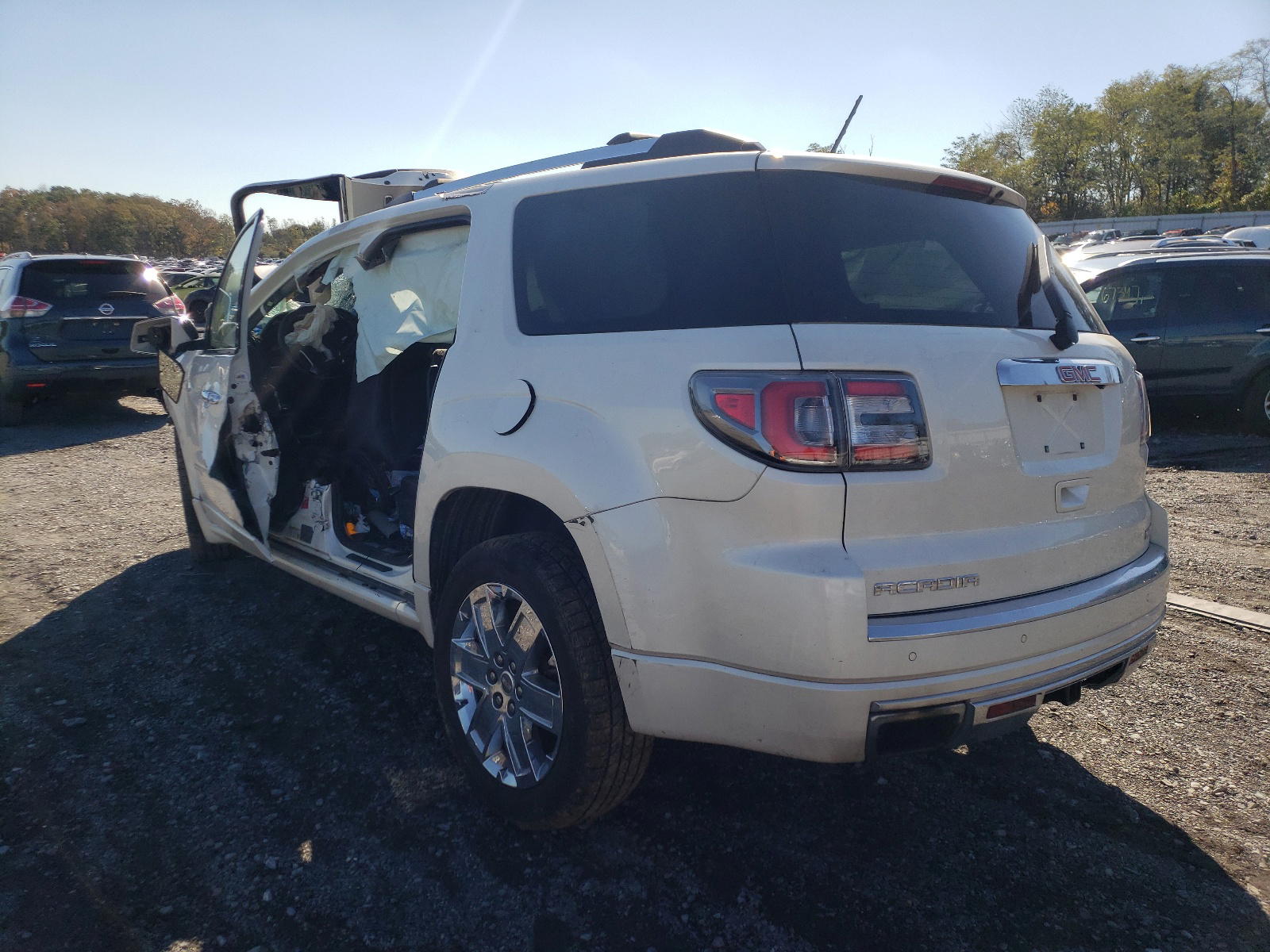 Photo 3 from auction – 2014 GMC ACADIA DEN with VIN 1GKKVTKD5EJ282704