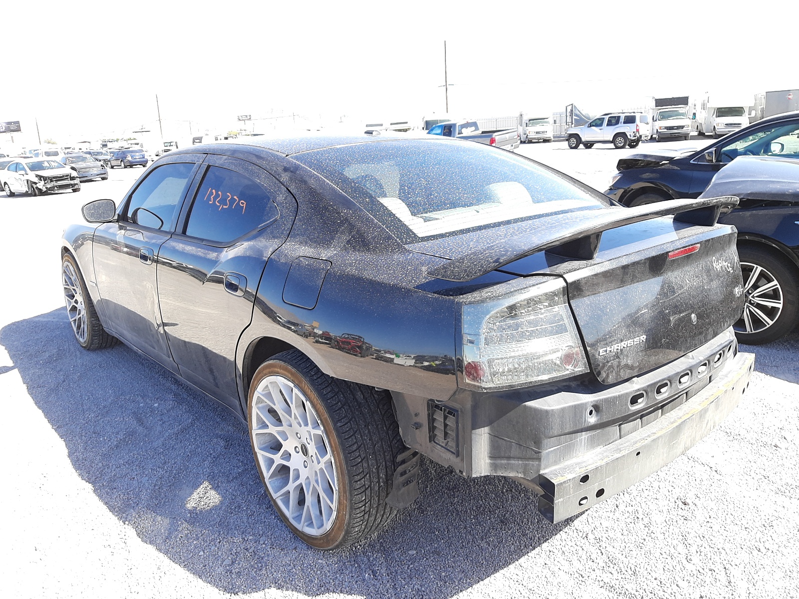 Photo 3 from auction – 2006 DODGE CHARGER R/ with VIN 2B3KA53H36H260497
