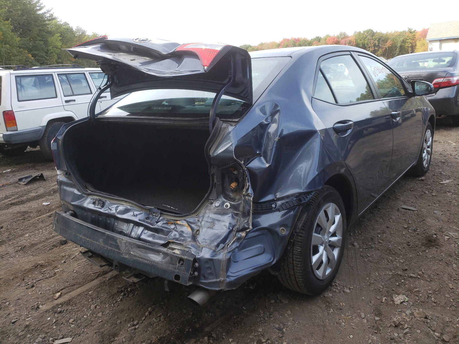 Photo 4 from auction – 2016 TOYOTA COROLLA with VIN 5YFBURHE5GP465391