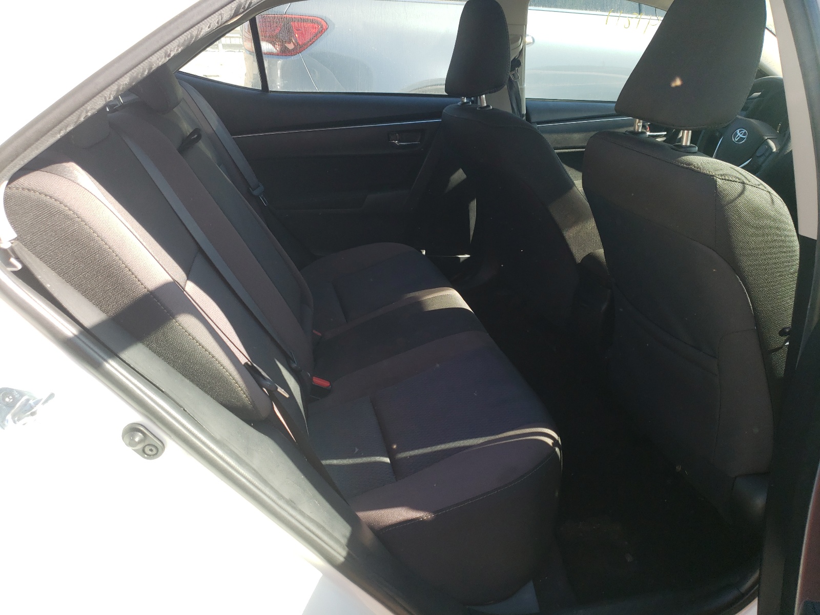 Photo 6 from auction – 2017 TOYOTA COROLLA L with VIN 2T1BURHE8HC896048