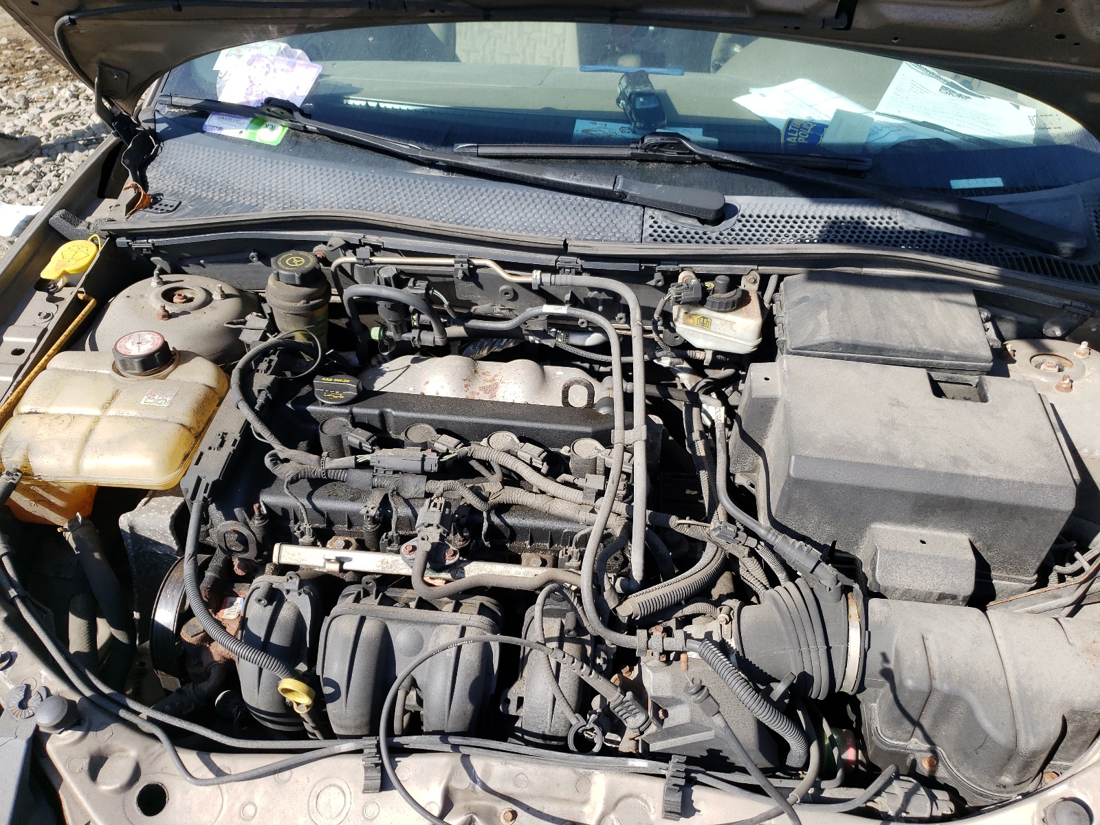 Photo 7 from auction – 2005 FORD FOCUS ZX4 with VIN 1FAFP34N45W183362