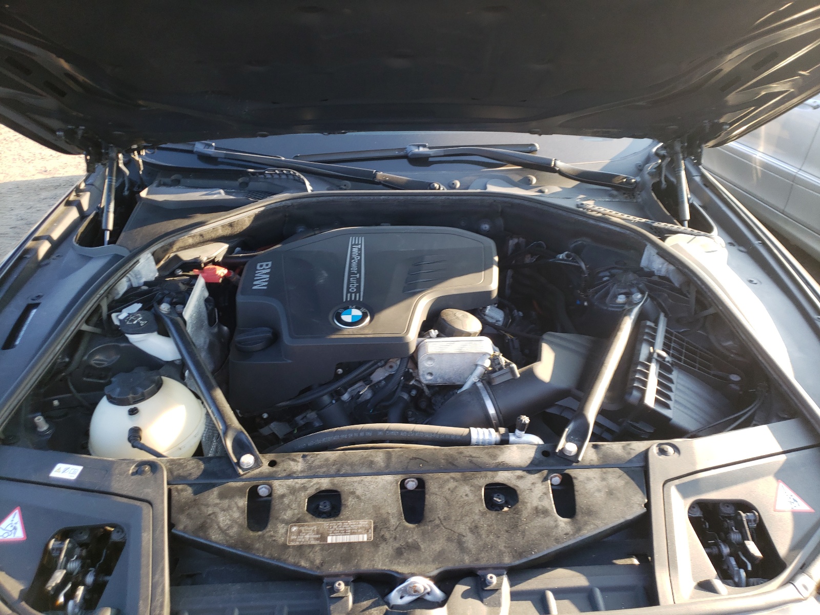 Photo 7 from auction – 2013 BMW 528 XI with VIN WBAXH5C51DD108750