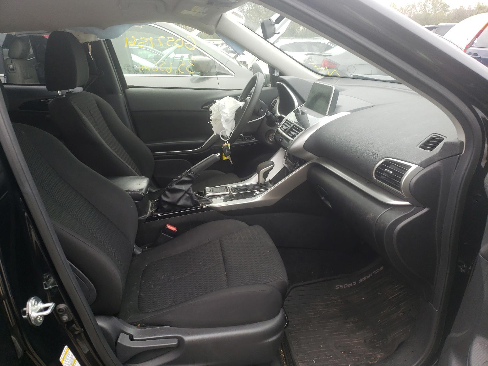 Photo 5 from auction – 2018 MITSUBISHI ECLIPSE CR with VIN JA4AT4AA6JZ047163