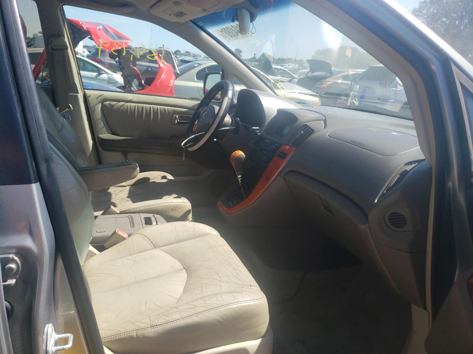 Photo 5 from auction – 2003 LEXUS RX 300 with VIN JTJGF10U630150492