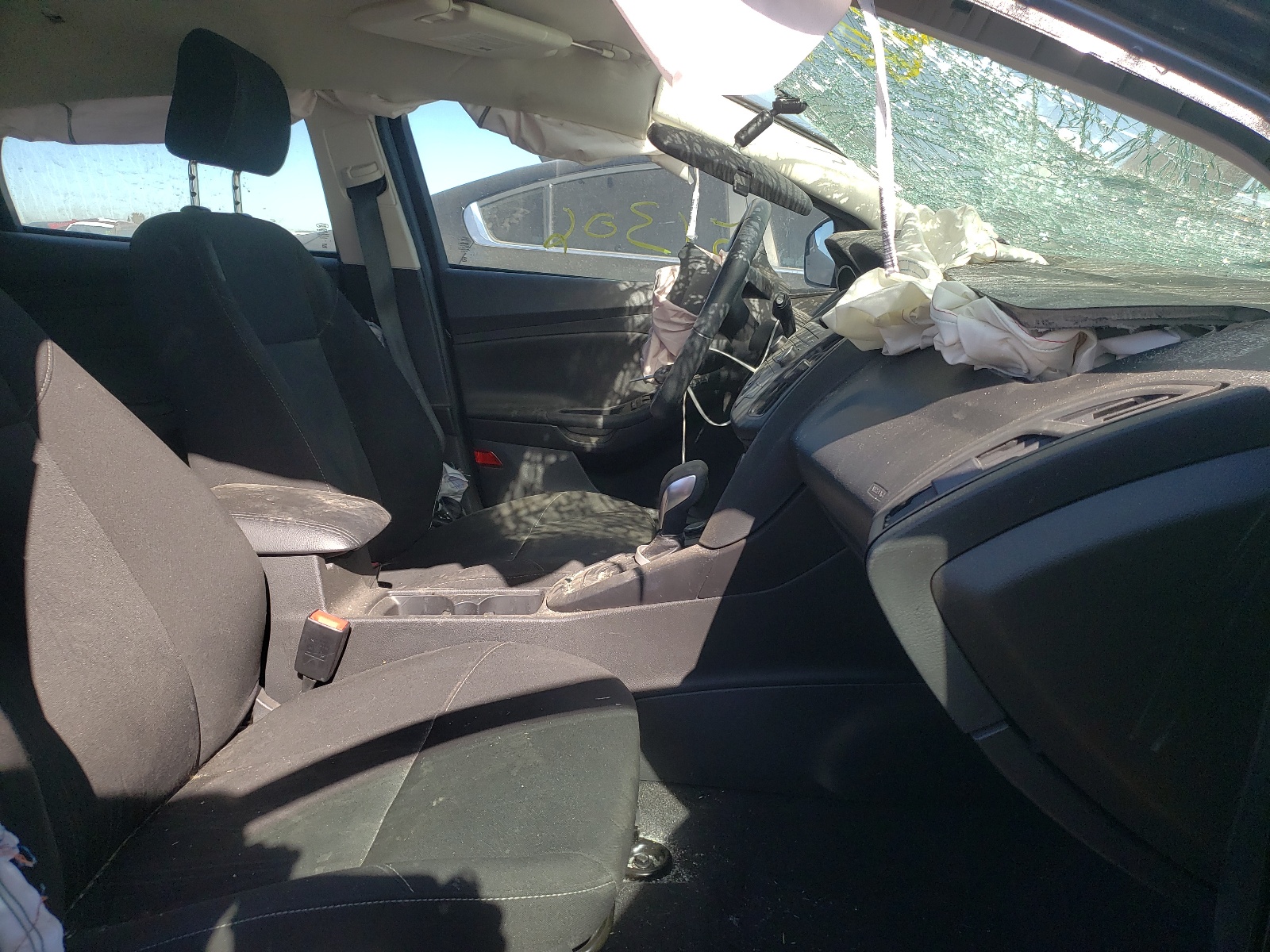 Фото 5 с аукциона – 2017 FORD FOCUS SE с VIN 1FADP3K29HL347937