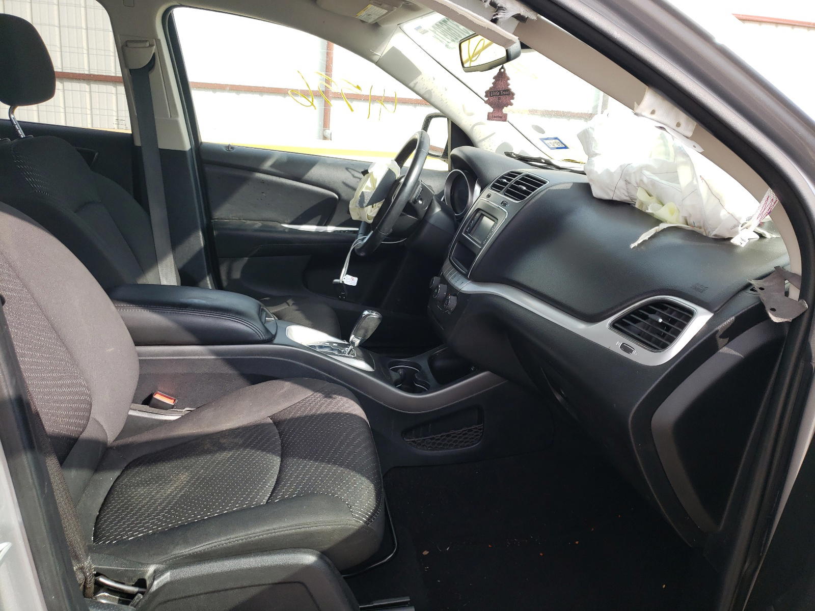 Photo 5 from auction – 2018 DODGE JOURNEY SE with VIN 3C4PDCAB5JT427652