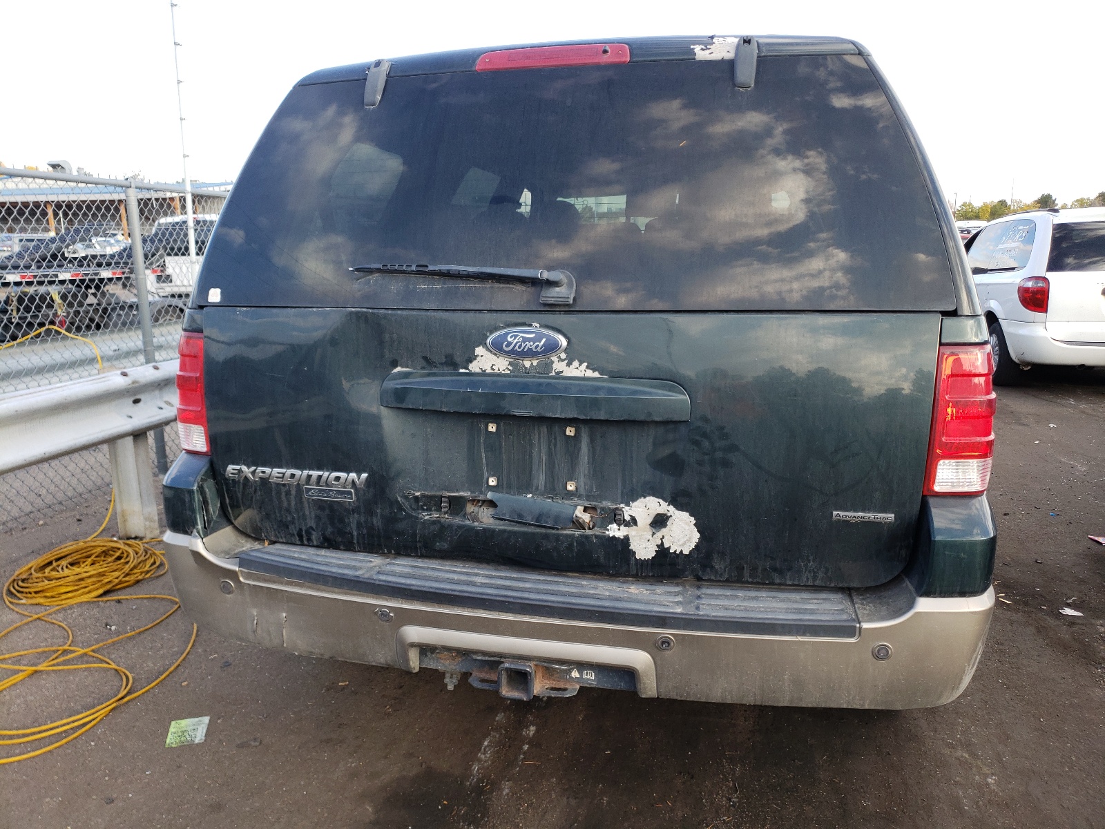 Photo 9 from auction – 2004 FORD EXPEDITION with VIN 1FMFU18L44LB75578