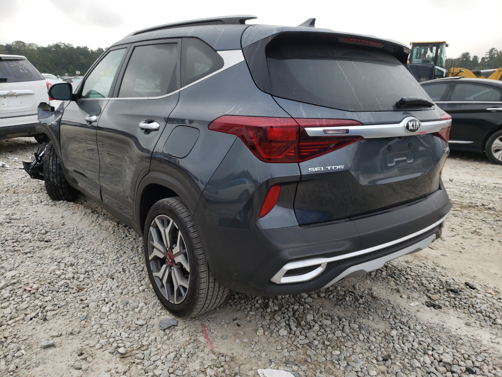 Photo 3 from auction – 2021 KIA SELTOS SX with VIN KNDETCA26M7181312