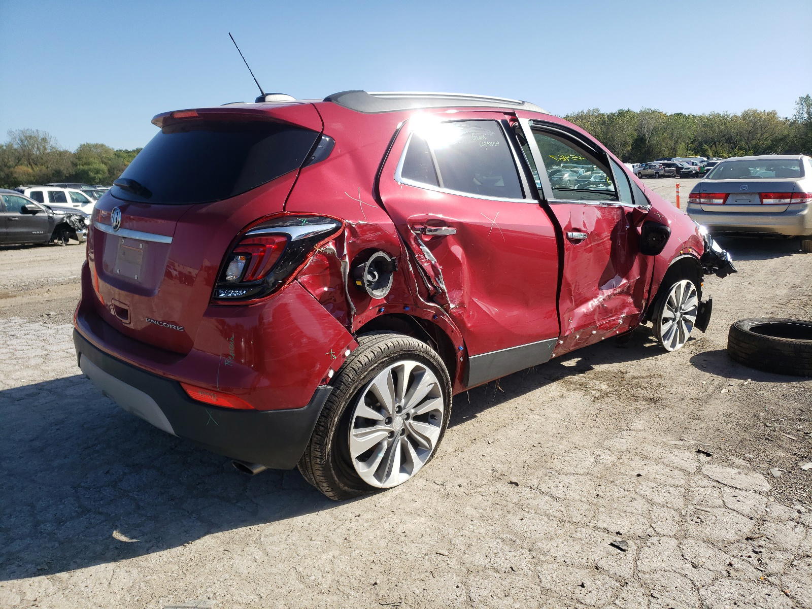 Photo 4 from auction – 2020 BUICK ENCORE PRE with VIN KL4CJASB4LB025467