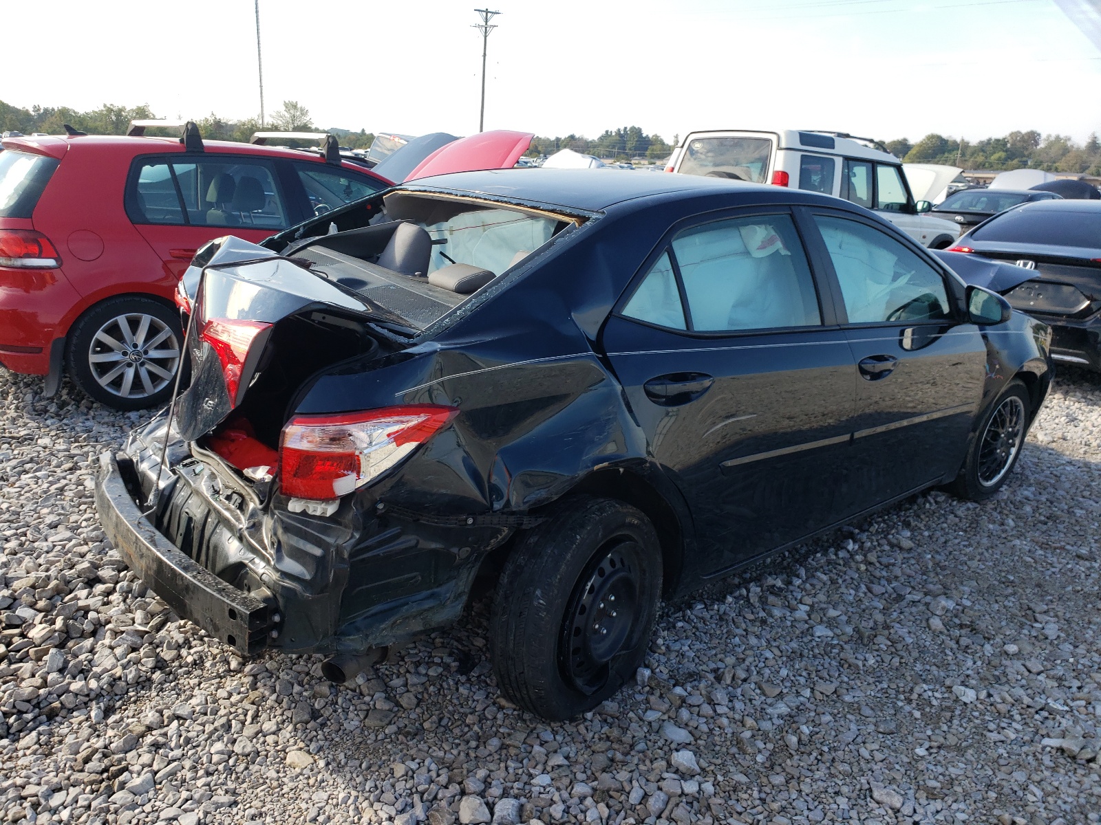 Photo 4 from auction – 2018 TOYOTA COROLLA L with VIN 2T1BURHE9JC023303