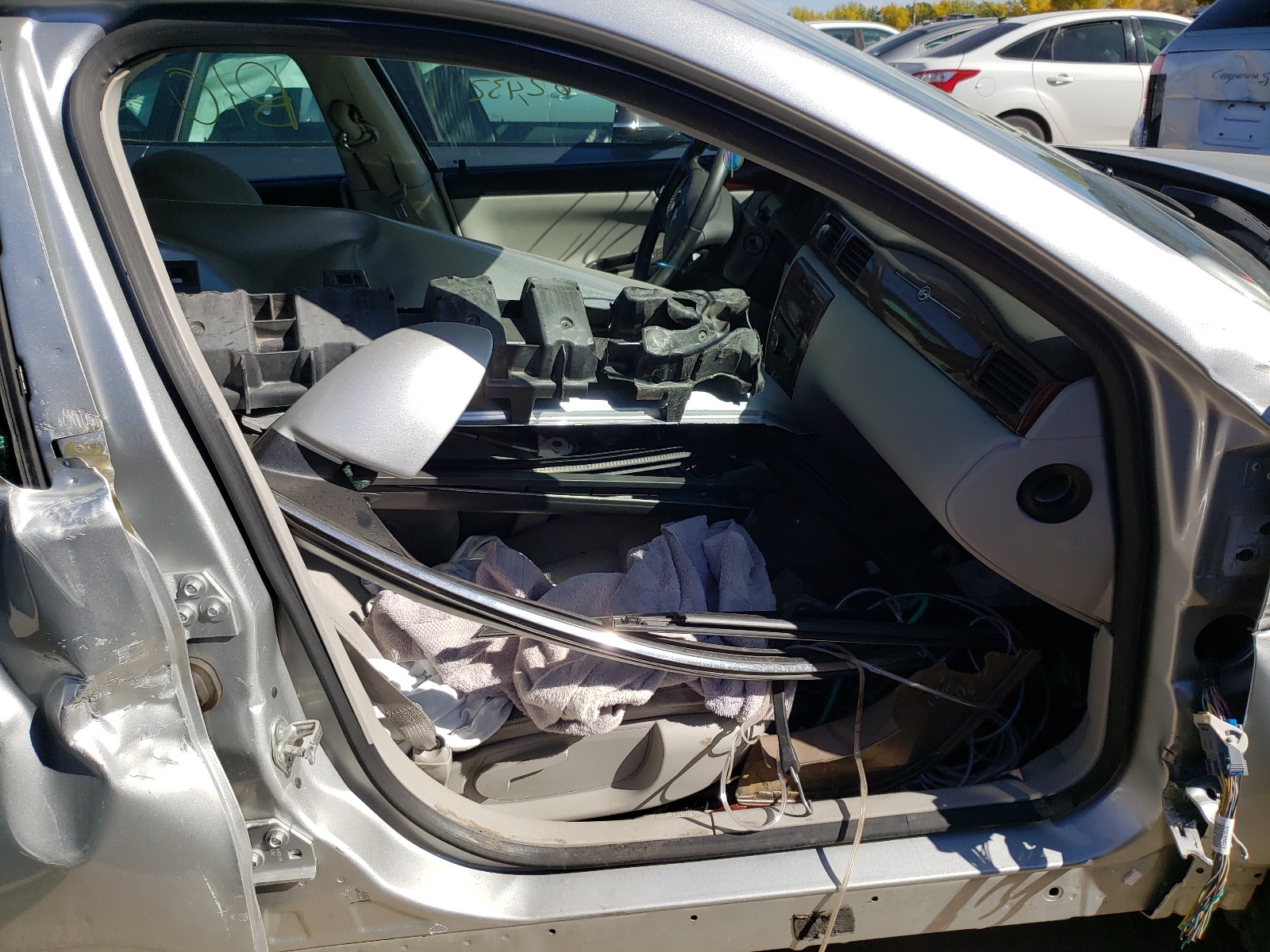 Photo 5 from auction – 2010 CHEVROLET IMPALA LT with VIN 2G1WB5EK2A1151710