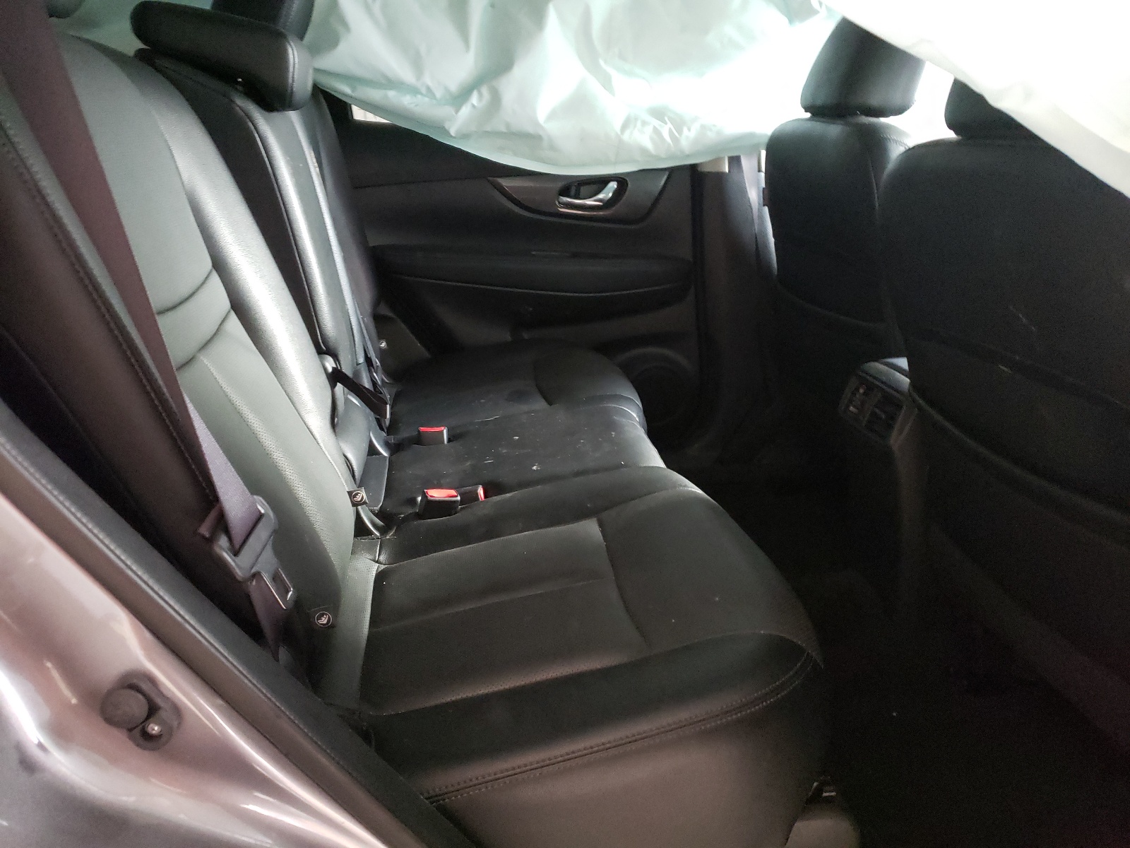 Photo 6 from auction – 2016 NISSAN ROGUE S with VIN KNMAT2MV4GP676854
