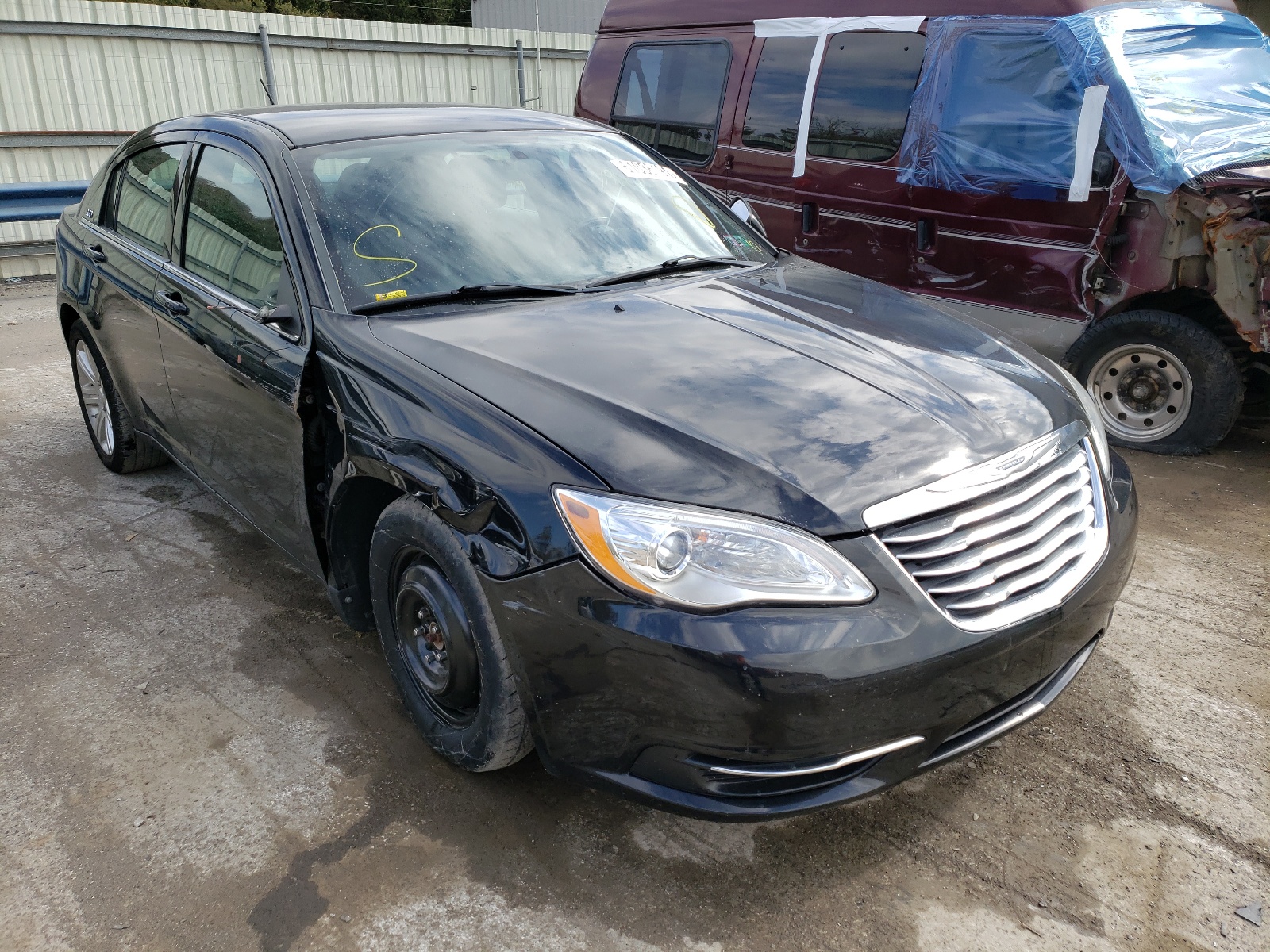 Zdjęcie 1 z aukcji – 2011 CHRYSLER 200 TOURIN z VIN 1C3BC1FB2BN611656