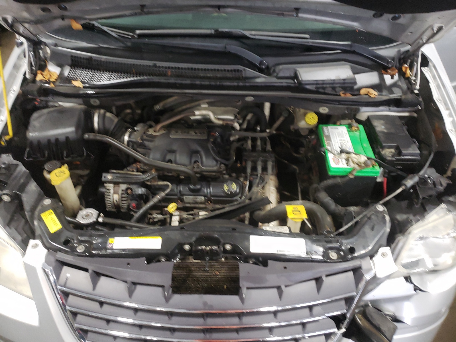 Photo 7 from auction – 2008 CHRYSLER TOWN & COU with VIN 2A8HR54P48R128961