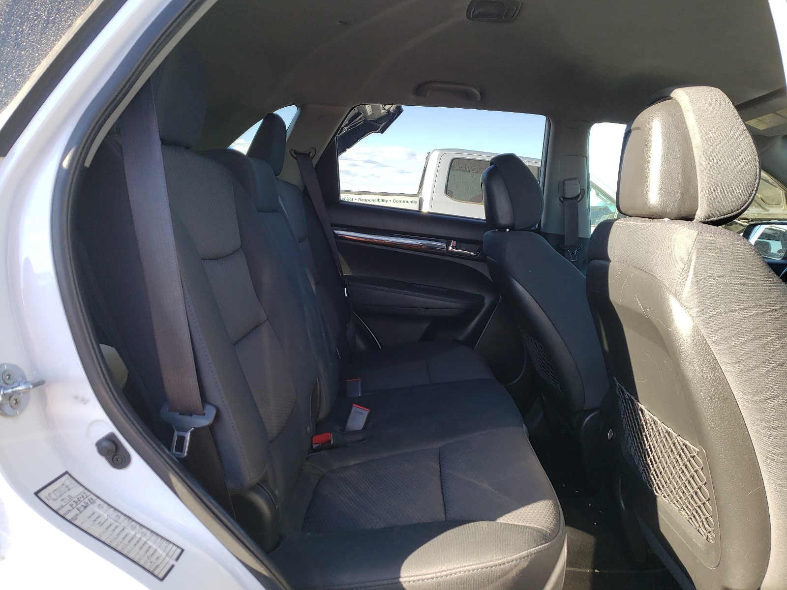 Photo 6 from auction – 2011 KIA SORENTO BA with VIN 5XYKT4A28BG146649