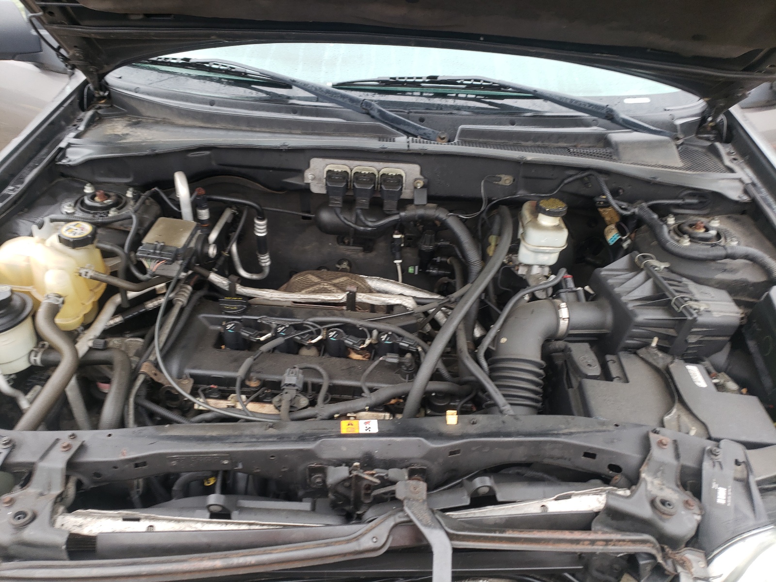 Zdjęcie 7 z aukcji – 2005 MAZDA TRIBUTE I z VIN 4F2YZ02Z25KM63175