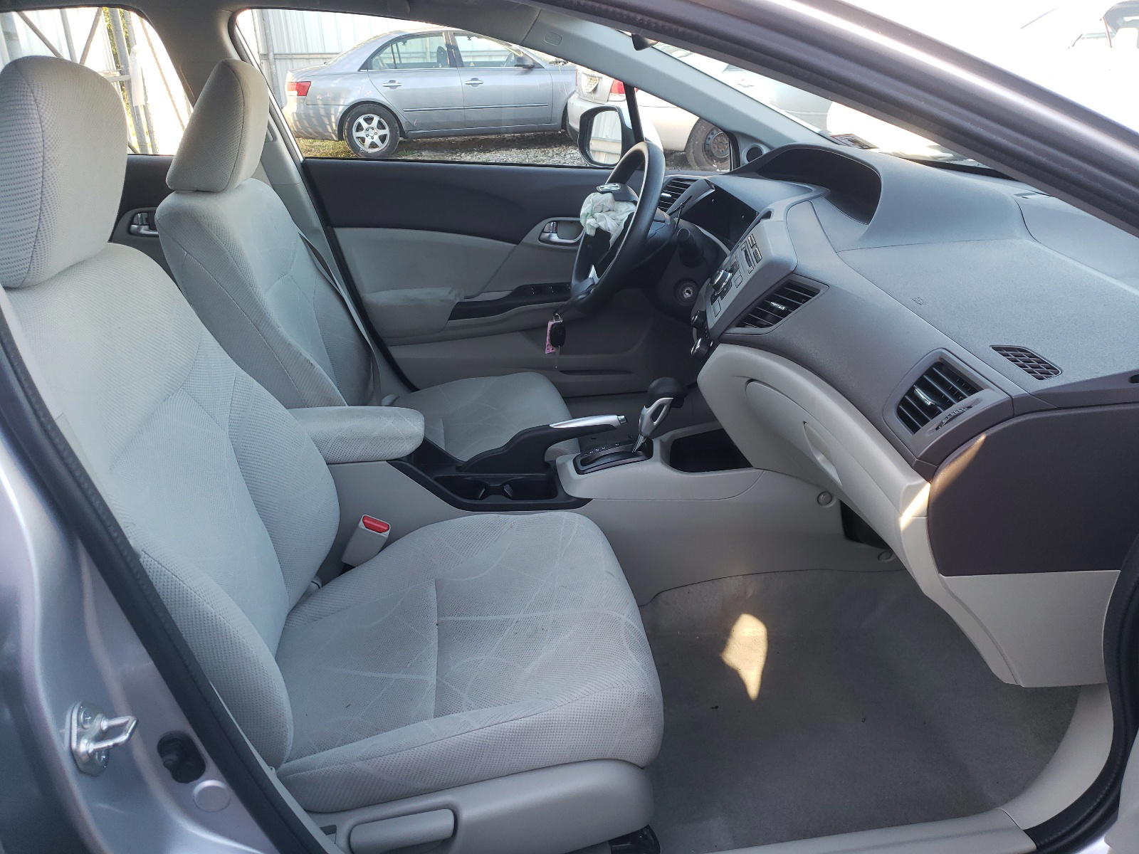 Photo 5 from auction – 2012 HONDA CIVIC EX with VIN 19XFB2F83CE375325