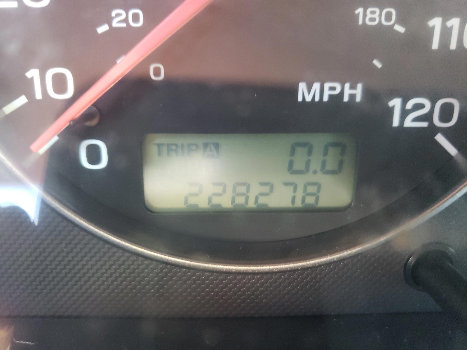 Photo 8 from auction – 2003 SUBARU LEGACY OUT with VIN 4S3BH675937601196