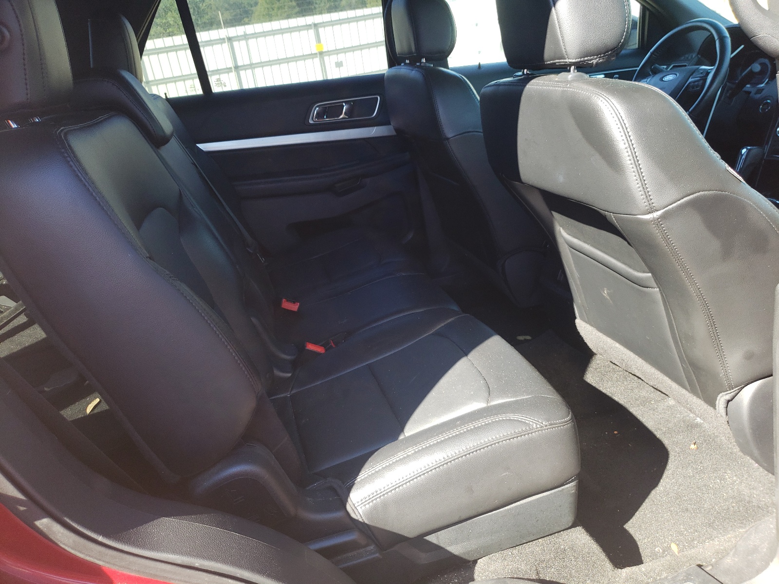 Photo 6 from auction – 2017 FORD EXPLORER X with VIN 1FM5K7DH4HGA25927