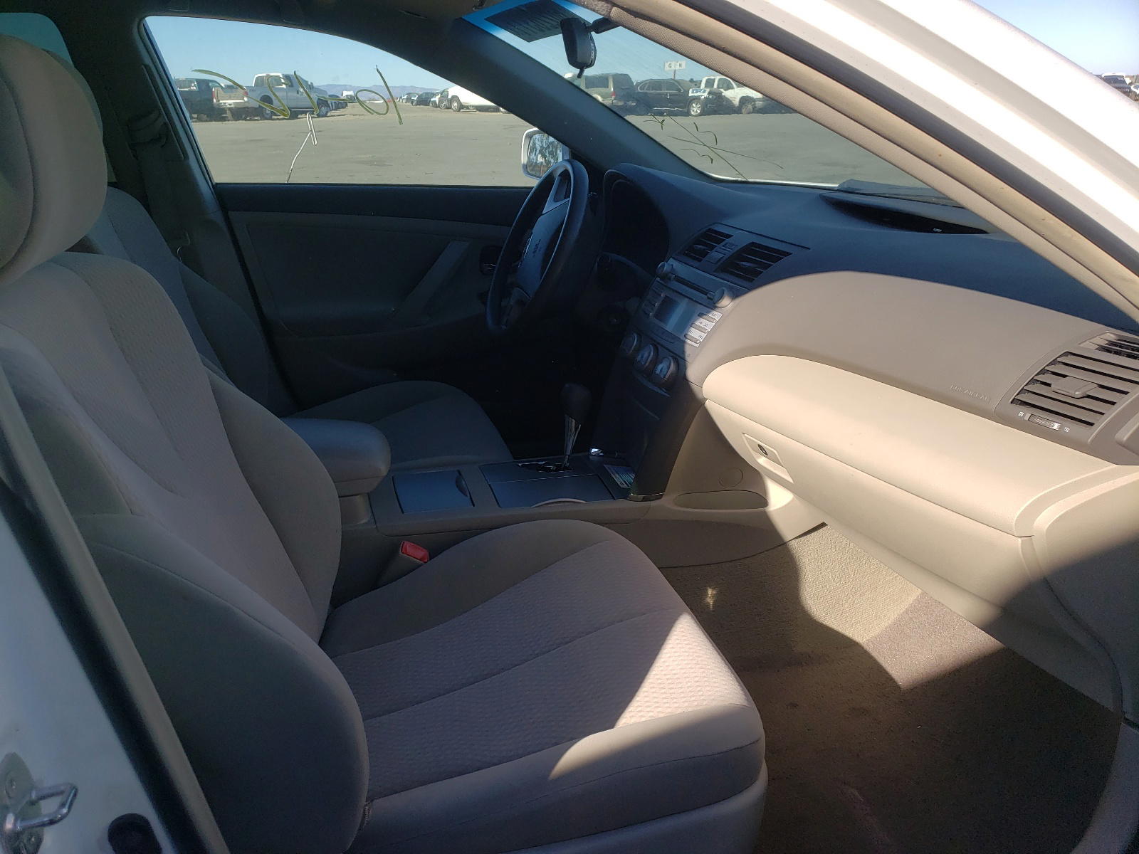 Photo 5 from auction – 2011 TOYOTA CAMRY BASE with VIN 4T4BF3EK0BR193282