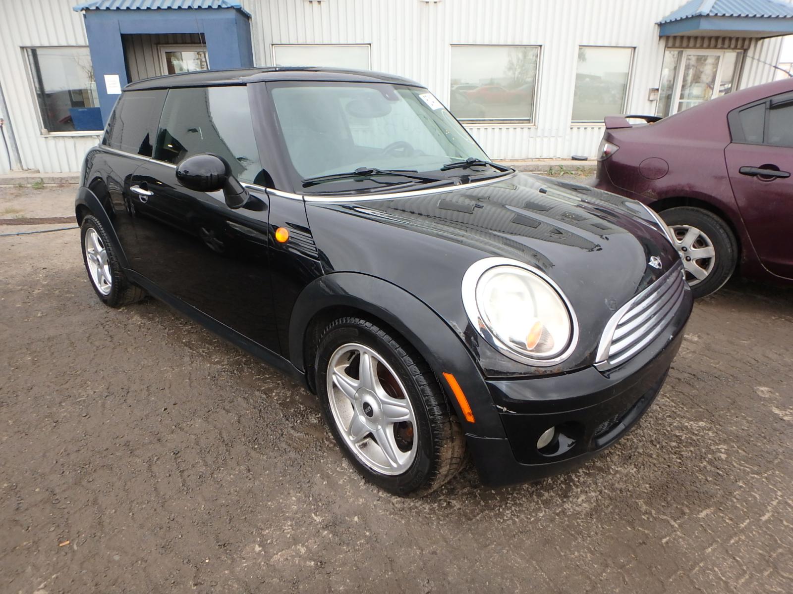 MINI COOPER 2010 with VIN WMWMF3C51ATZ24047 - Photo from auction