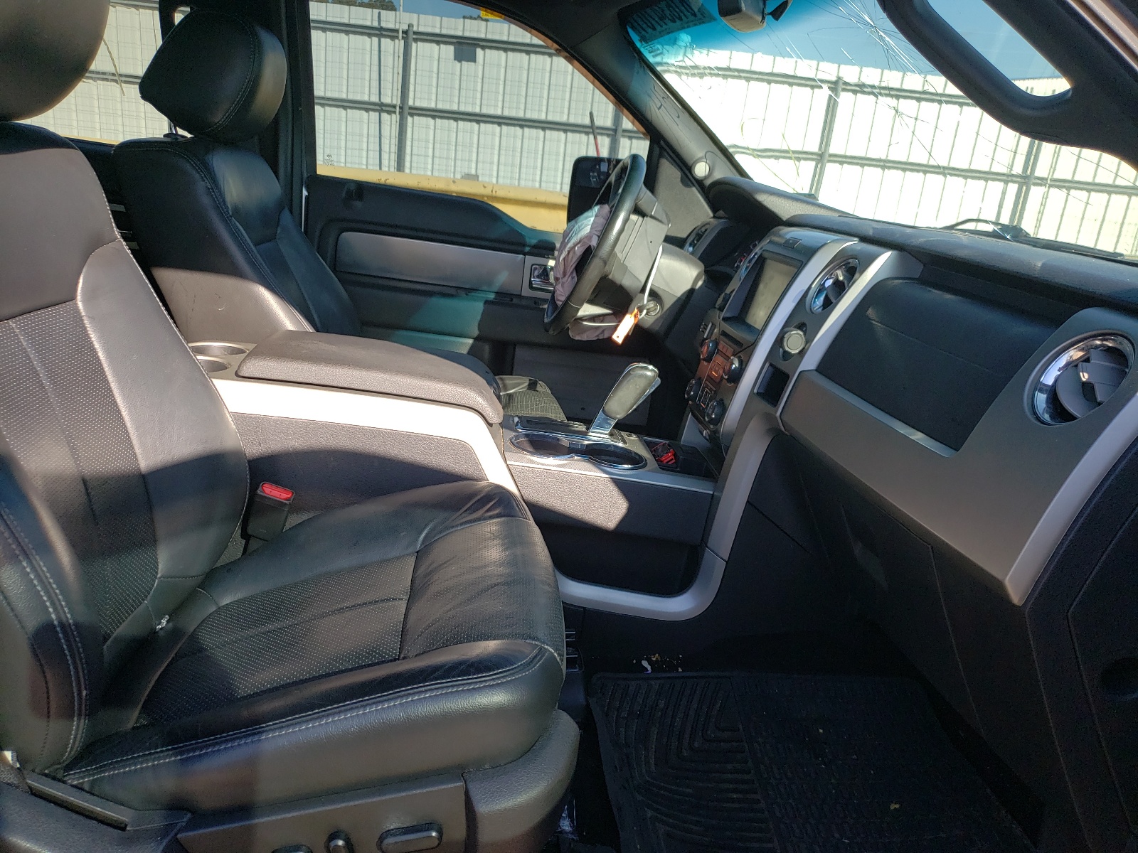Photo 5 from auction – 2014 FORD F150 SUPER with VIN 1FTFW1CF3DFA86423