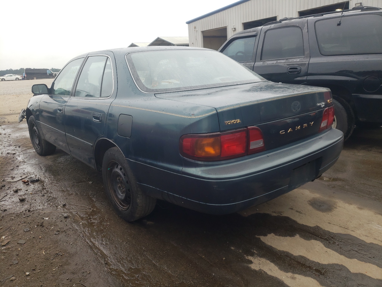Photo 3 from auction – 1996 TOYOTA CAMRY LE with VIN 4T1BF12K5TU117898