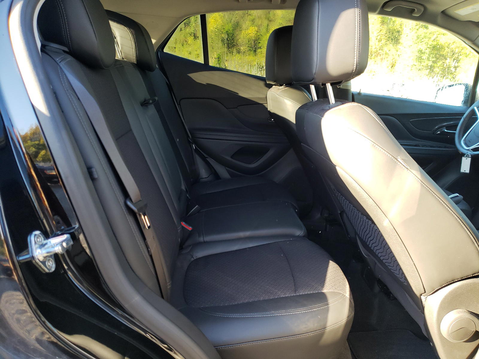 Photo 6 from auction – 2020 BUICK ENCORE PRE with VIN KL4CJESB2LB324236