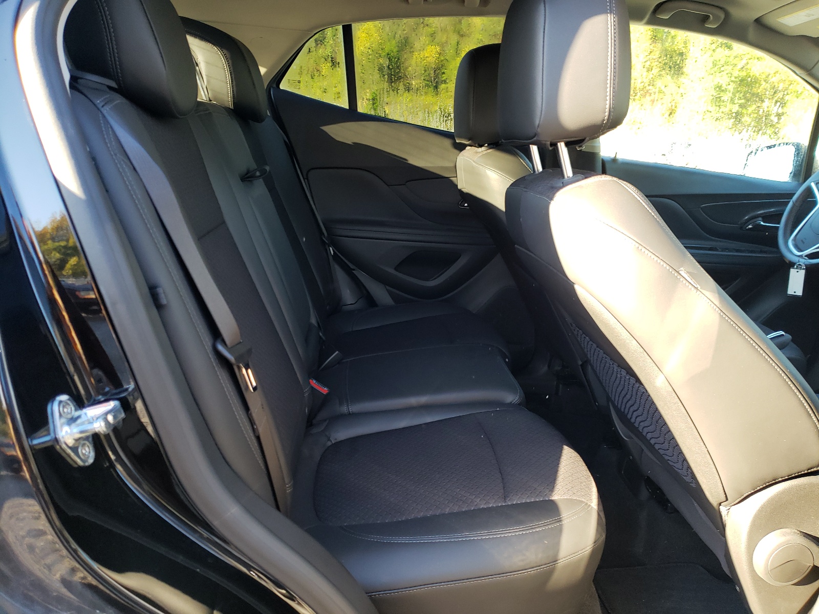 Снимка 6 от търг – 2020 BUICK ENCORE PRE с VIN KL4CJESB2LB324236