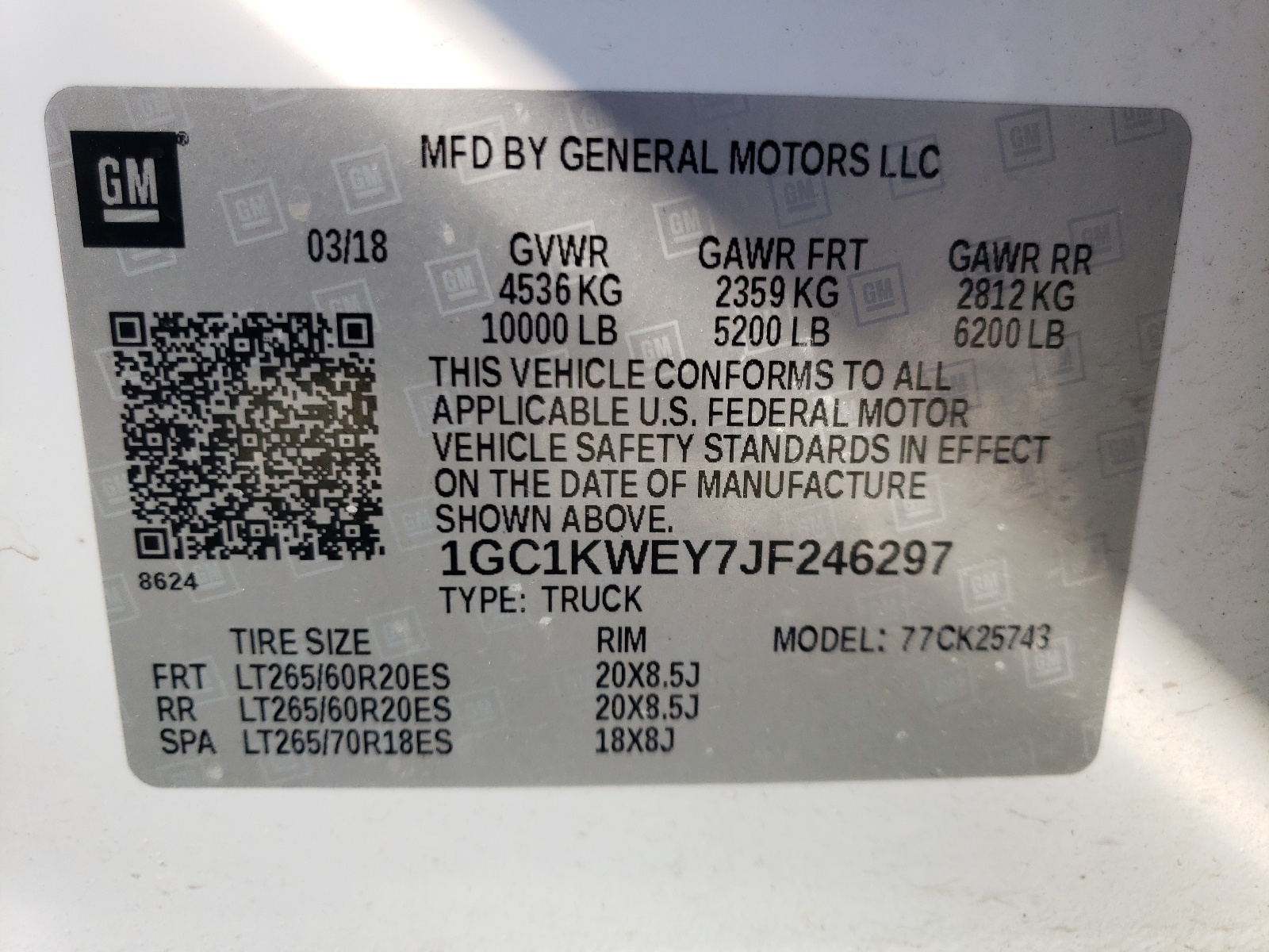 Photo 10 from auction – 2018 CHEVROLET SILVERADO with VIN 1GC1KWEY7JF246297