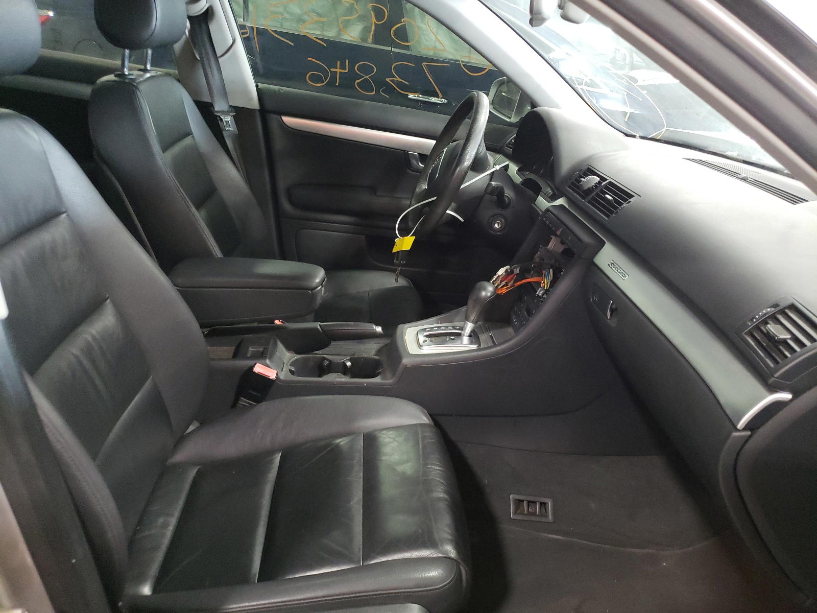 Photo 5 from auction – 2006 AUDI A4 2.0T QU with VIN WAUDF78E16A061236