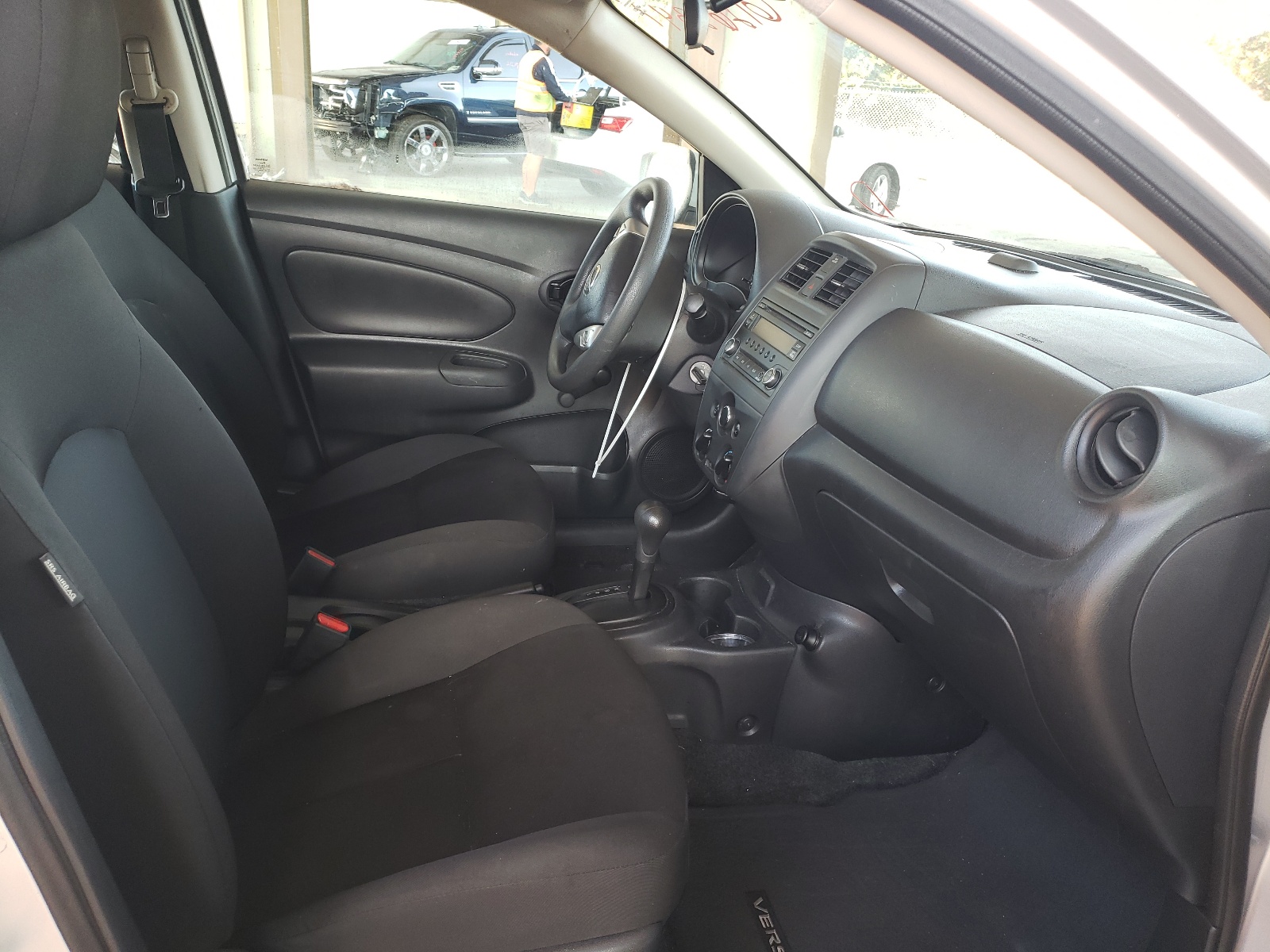 Photo 5 from auction – 2018 NISSAN VERSA S with VIN 3N1CN7AP3JL851395
