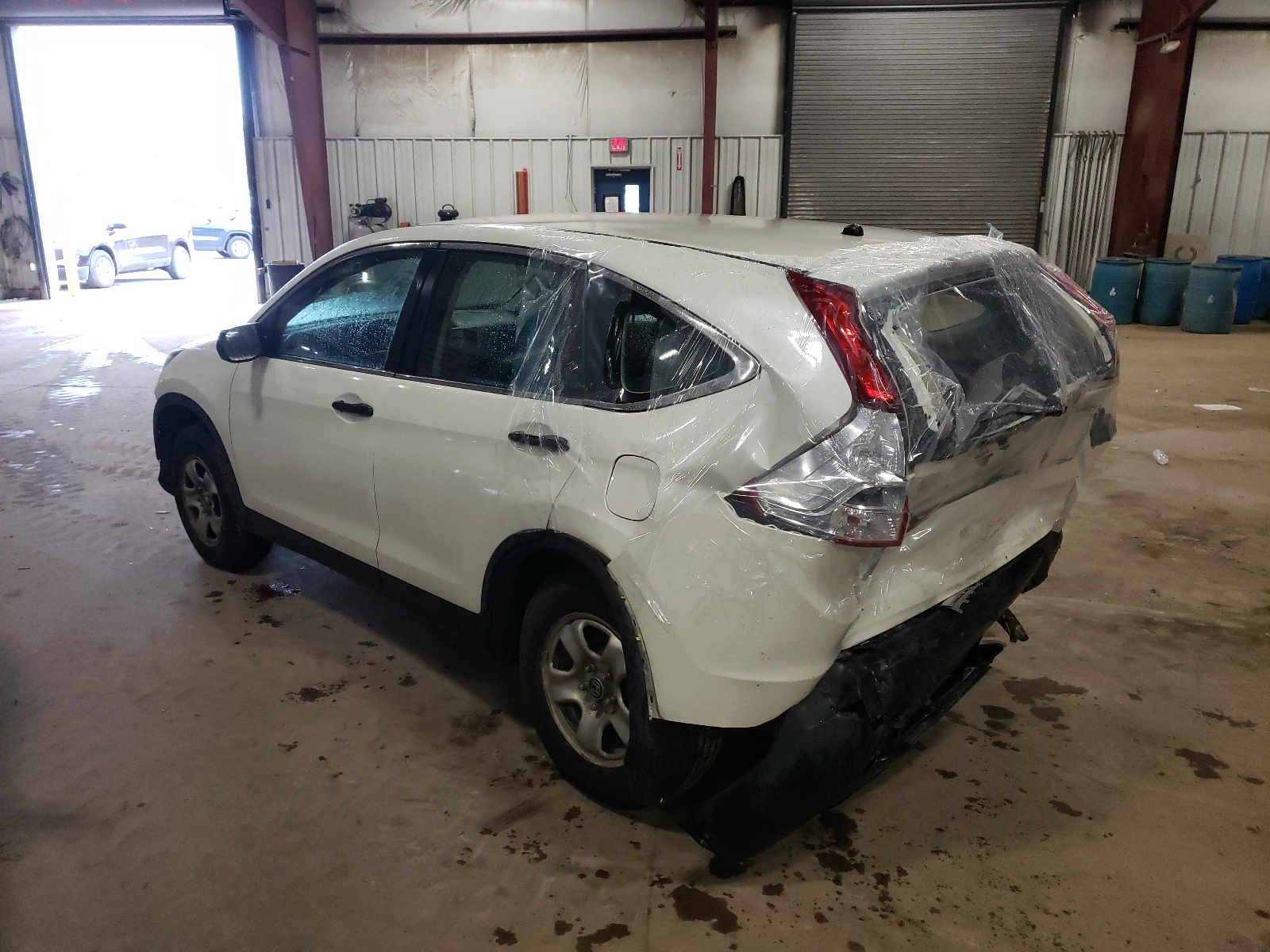 Photo 3 from auction – 2014 HONDA CR-V LX with VIN 5J6RM4H35EL007785