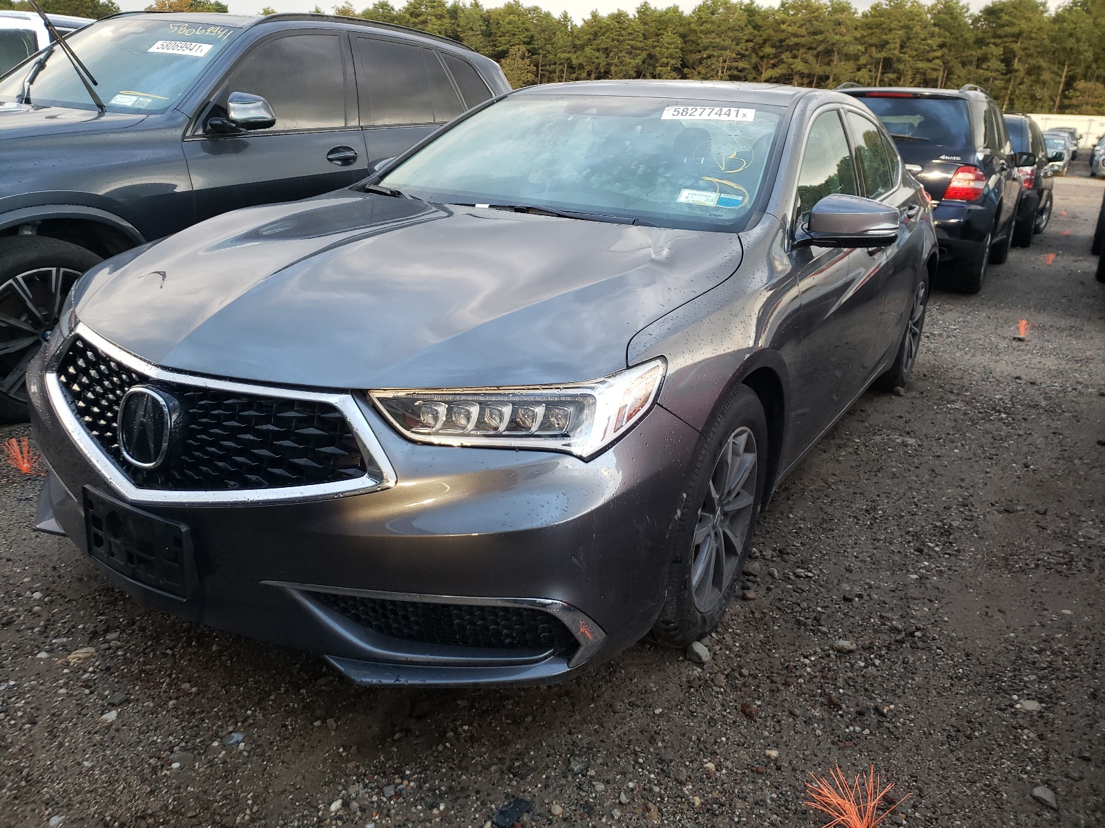 Photo 2 from auction – 2018 ACURA TLX with VIN 19UUB1F3XJA011555
