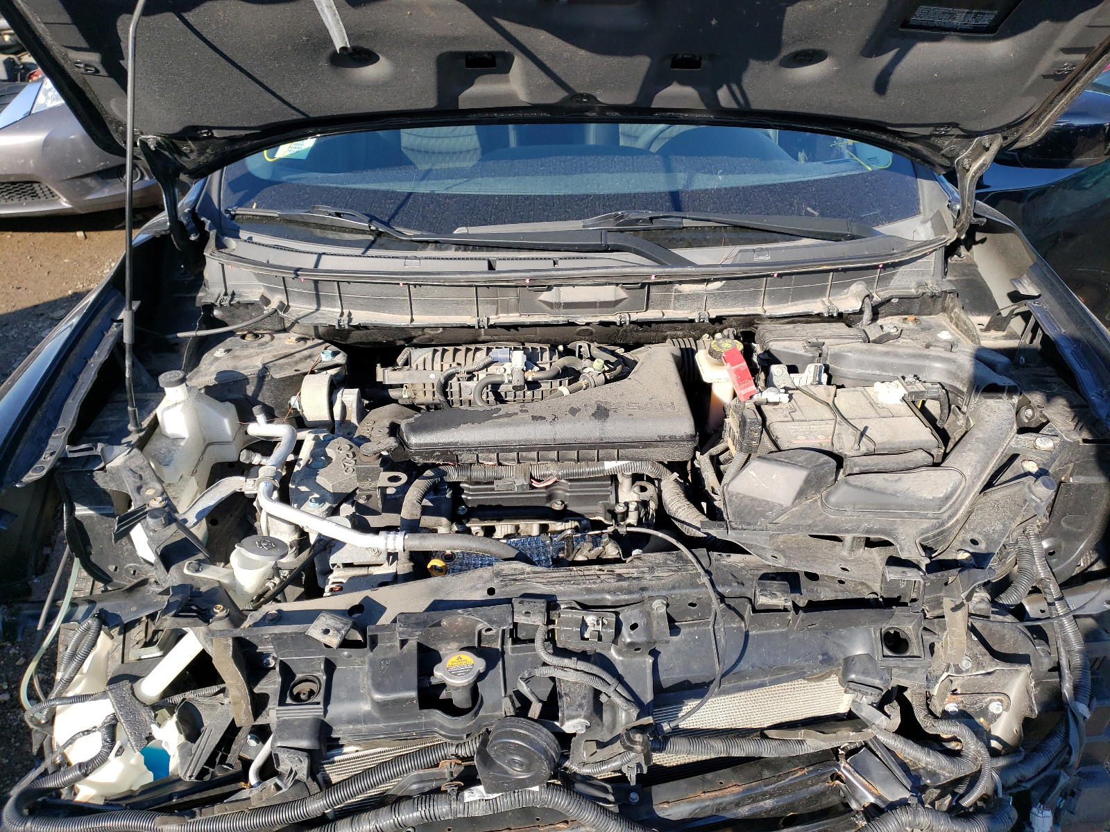 Photo 7 from auction – 2017 NISSAN ROGUE S with VIN KNMAT2MV2HP522936