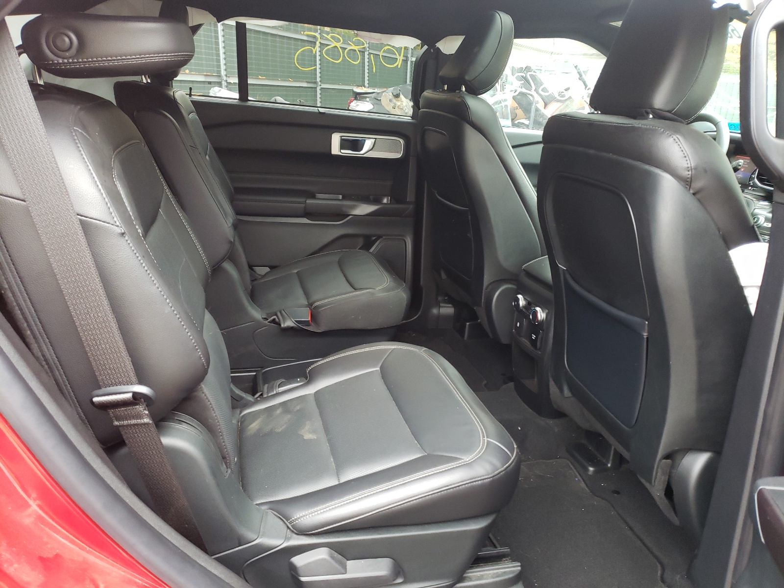 Photo 6 from auction – 2020 FORD EXPLORER L with VIN 1FMSK8FH7LGA99244