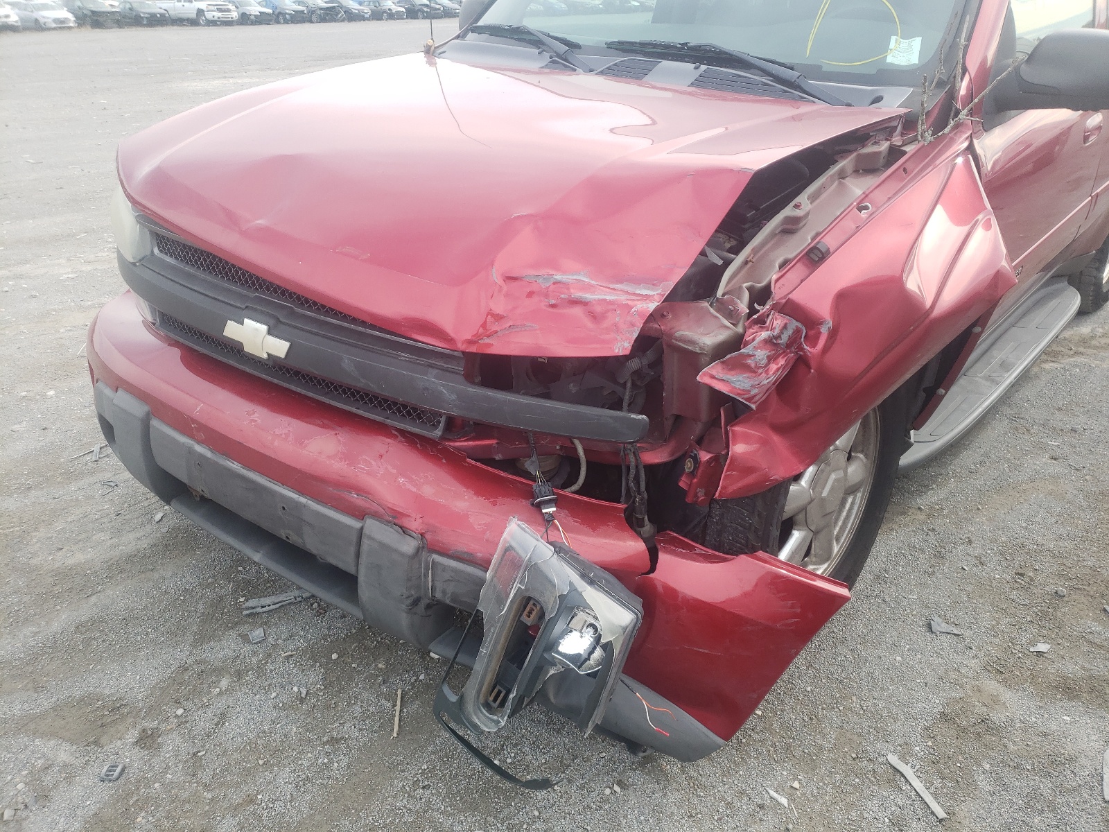 Photo 9 from auction – 2004 CHEVROLET TRAILBLAZE with VIN 1GNDT13S242421828