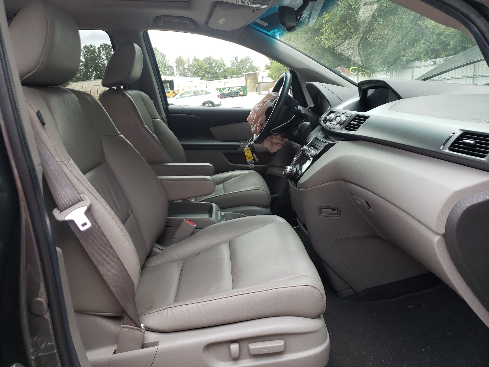 Photo 5 from auction – 2012 HONDA ODYSSEY EX with VIN 5FNRL5H67CB029215