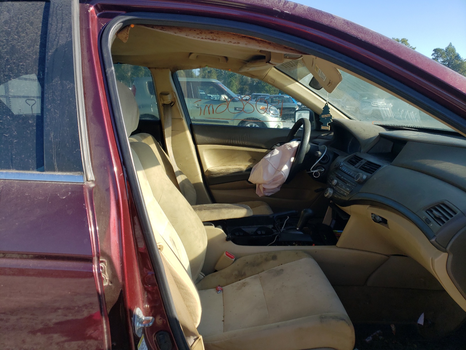 Photo 5 from auction – 2010 HONDA ACCORD LXP with VIN 1HGCP2F45AA113003