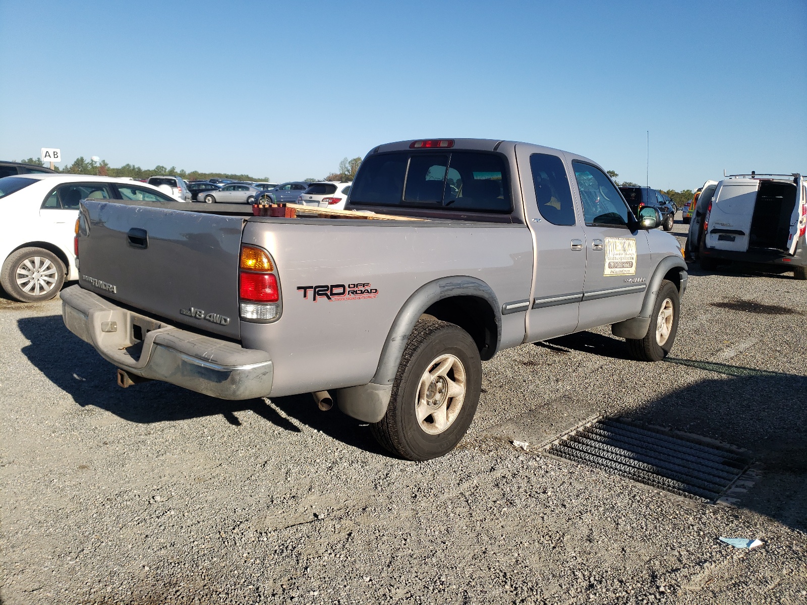 Photo 4 from auction – 2002 TOYOTA TUNDRA ACC with VIN 5TBBT44132S234510