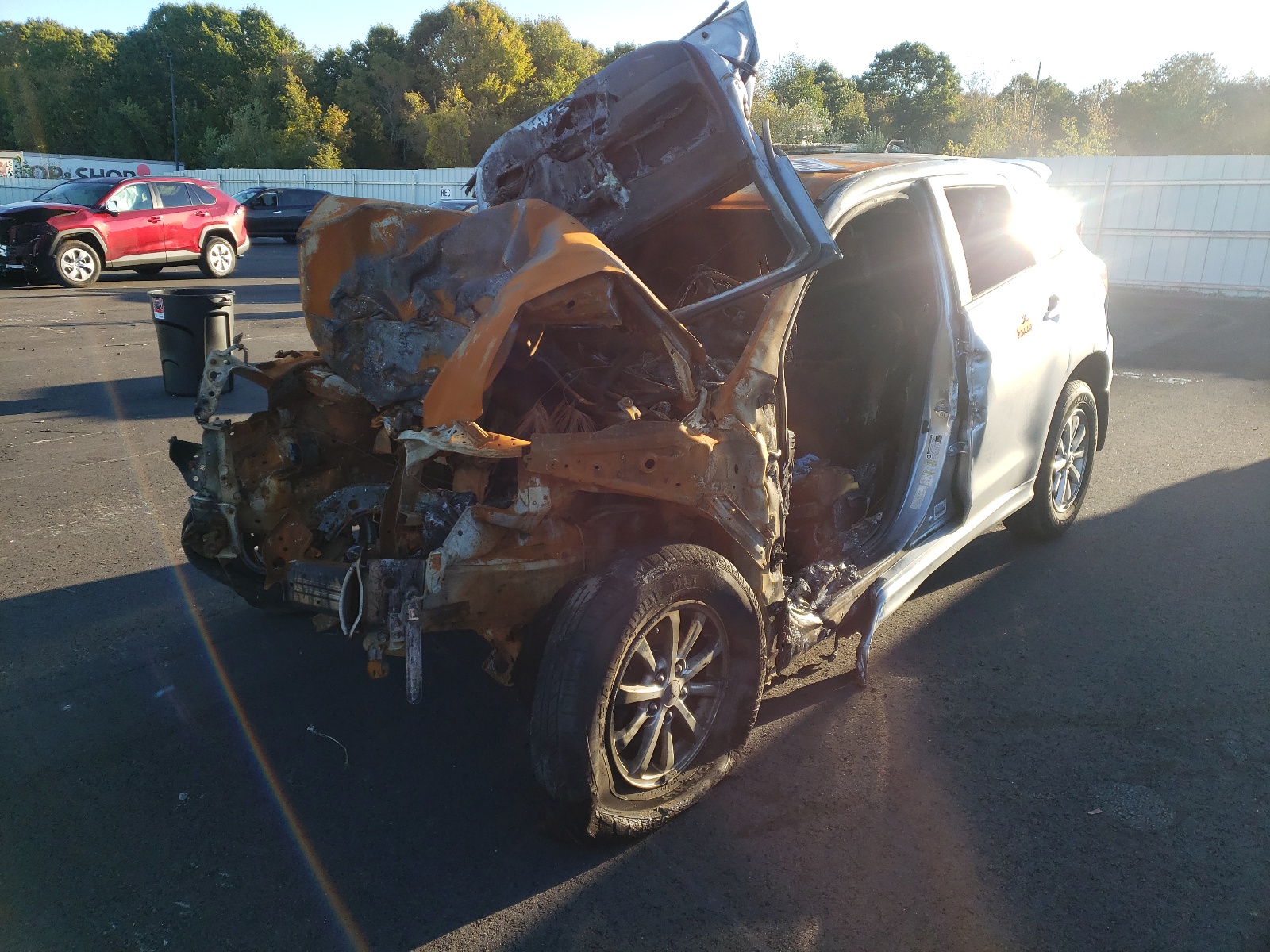 صورة رقم 2 من المزاد - 2011 MITSUBISHI OUTLANDER مع VIN JA4AP3AU5BZ000264