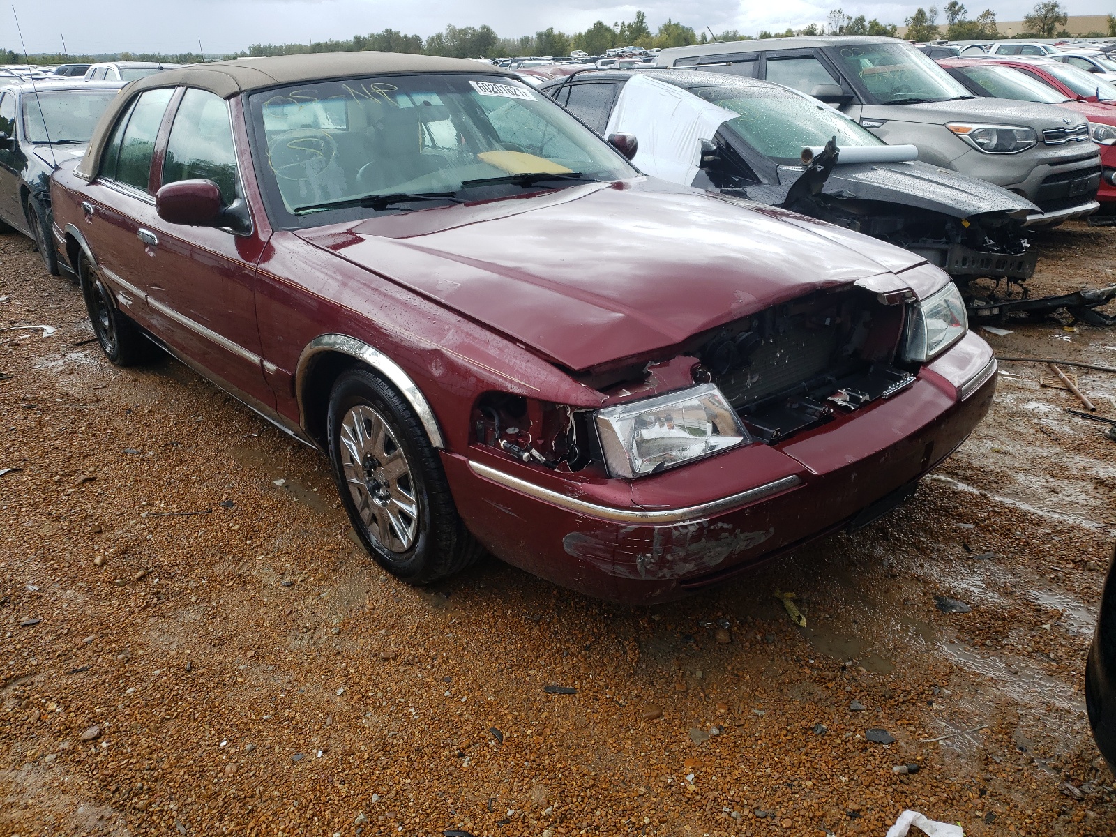 MERCURY GRAND MARQ 2005 with VIN 2MEFM74W15X608221 - Photo from auction