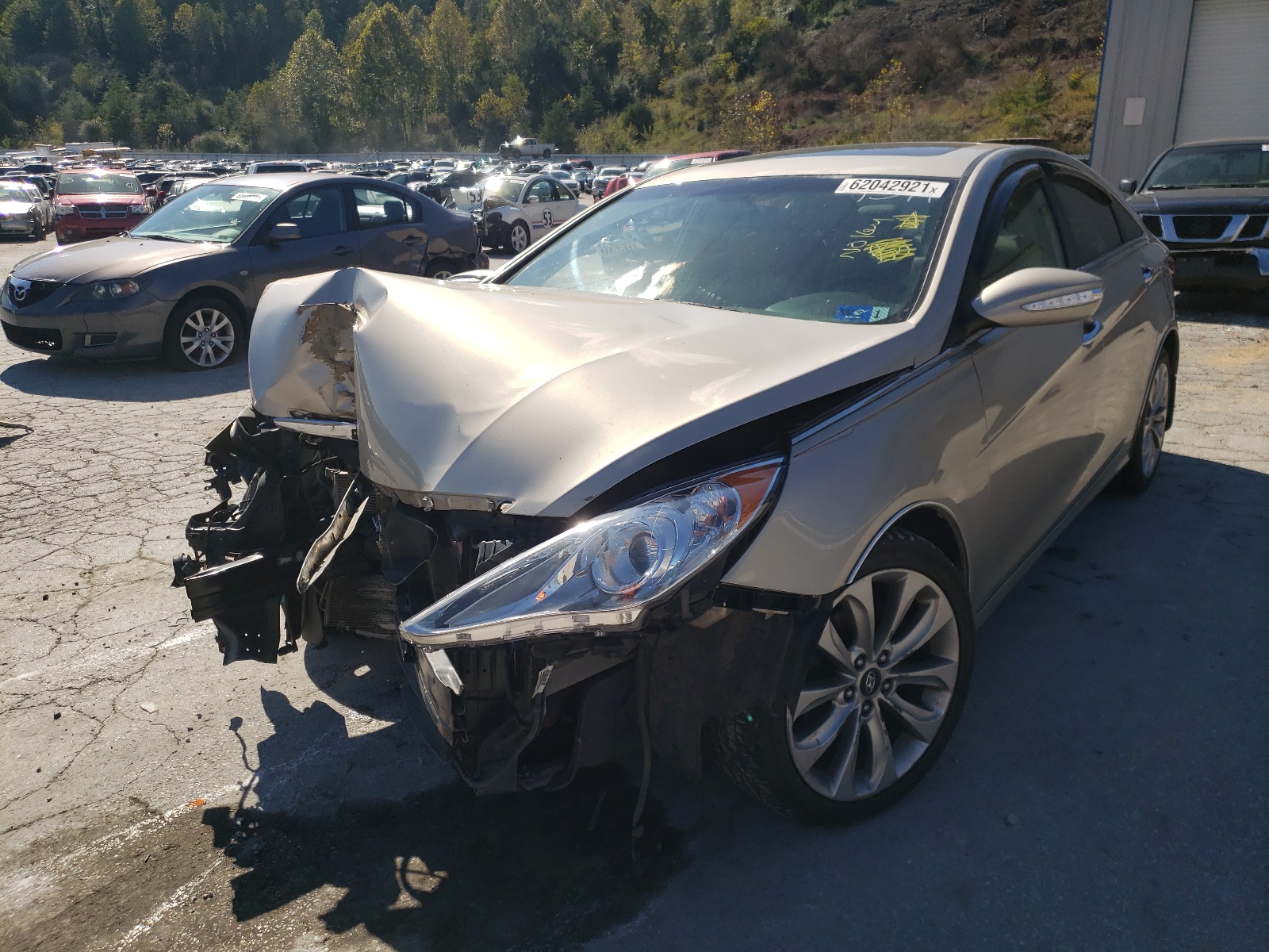 Photo 2 from auction – 2011 HYUNDAI SONATA SE with VIN 5NPEC4AB1BH194371