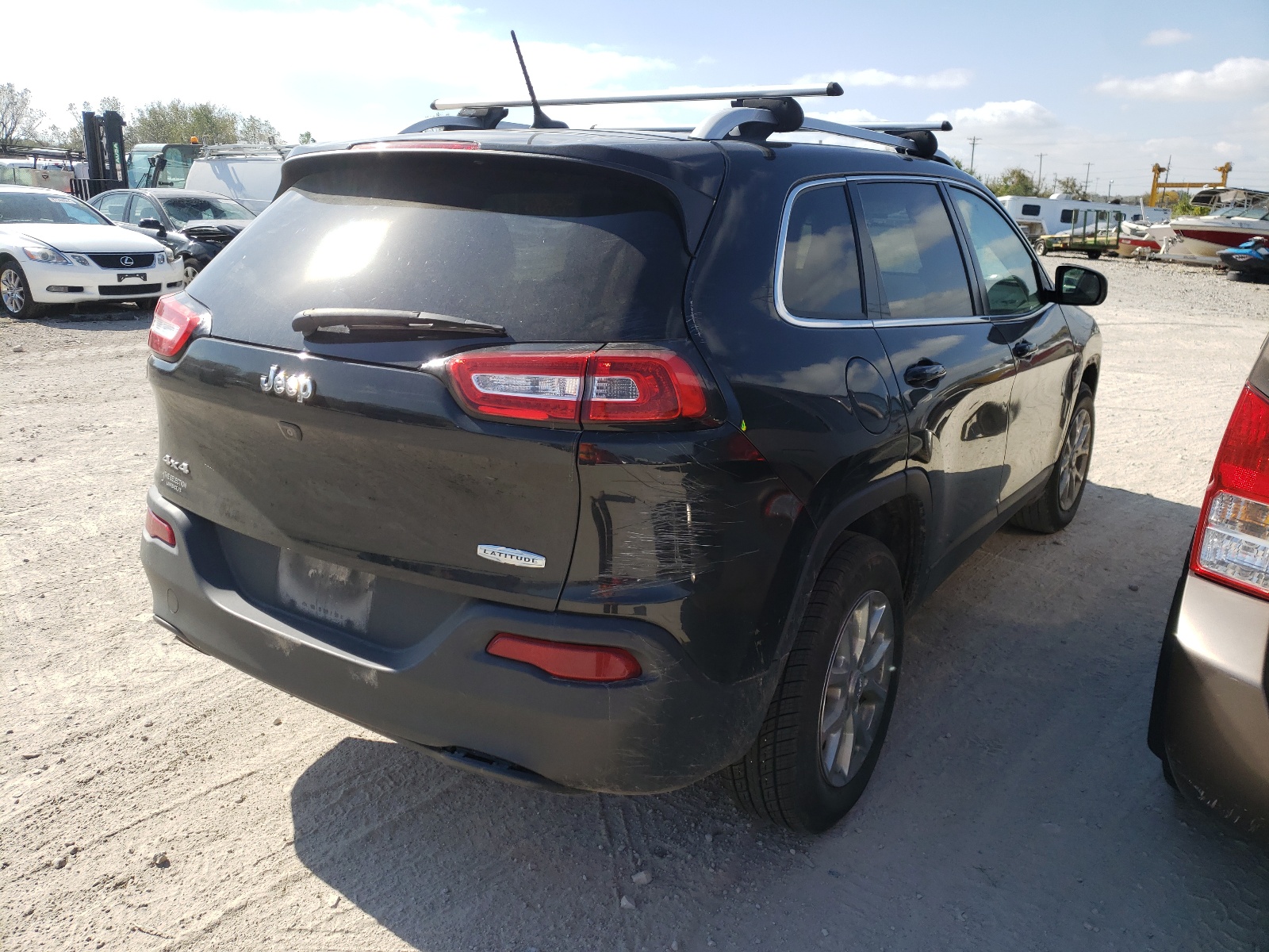 Photo 4 from auction – 2015 JEEP CHEROKEE L with VIN 1C4PJMCB7FW772050
