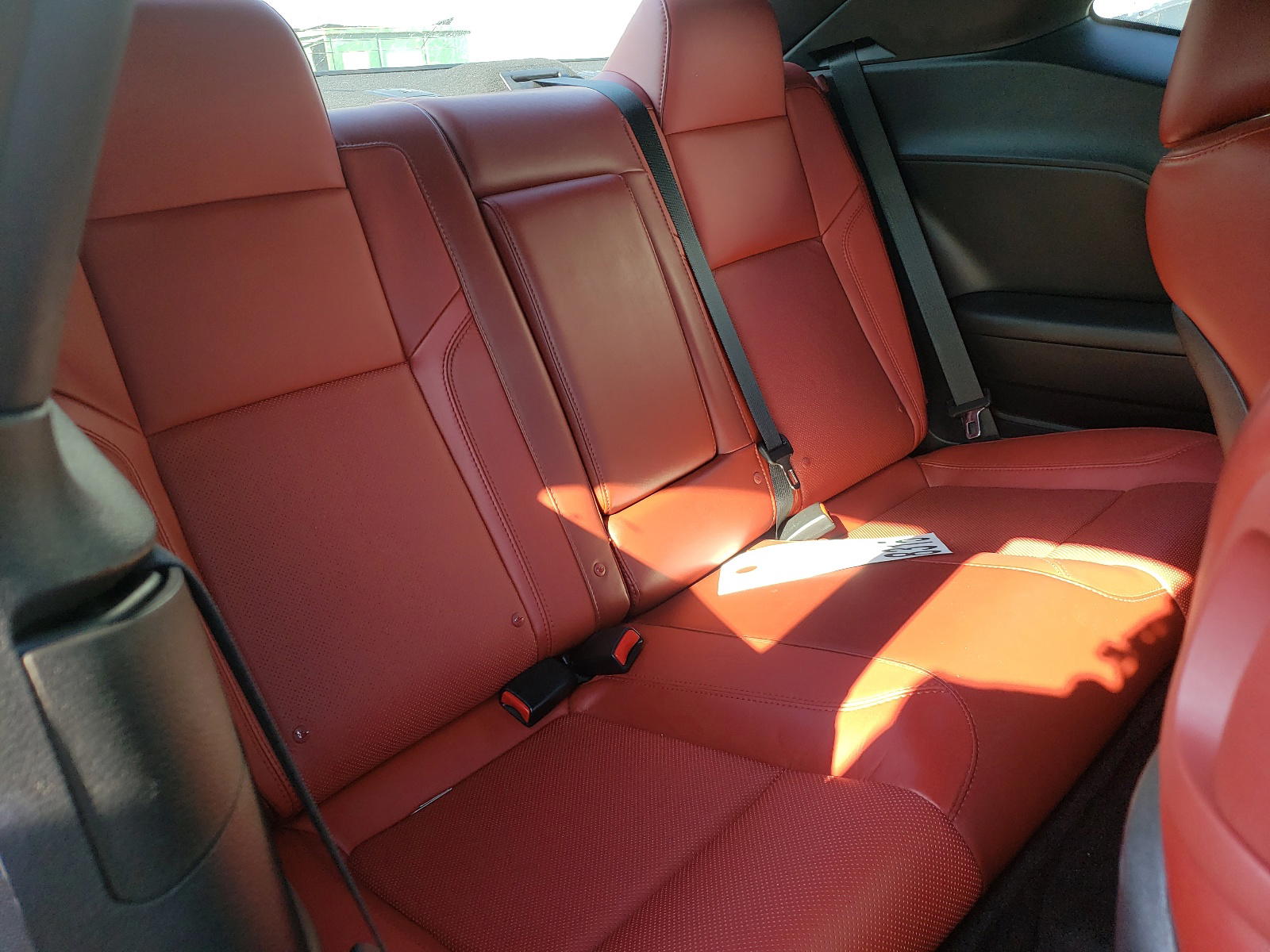 Photo 6 from auction – 2018 DODGE CHALLENGER with VIN 2C3CDZGG4JH205279