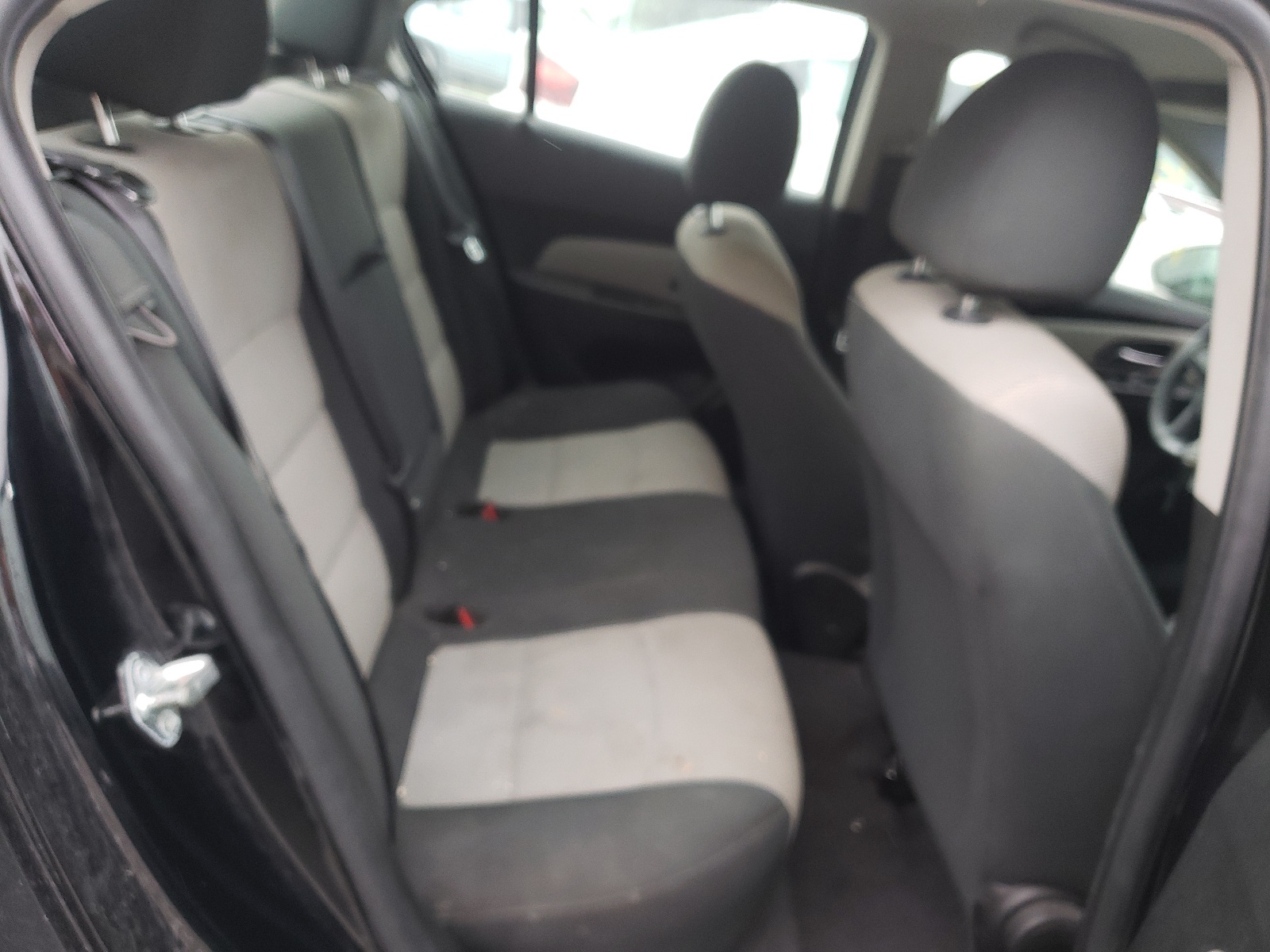 Photo 6 from auction – 2012 CHEVROLET CRUZE LS with VIN 1G1PC5SH3C7231159