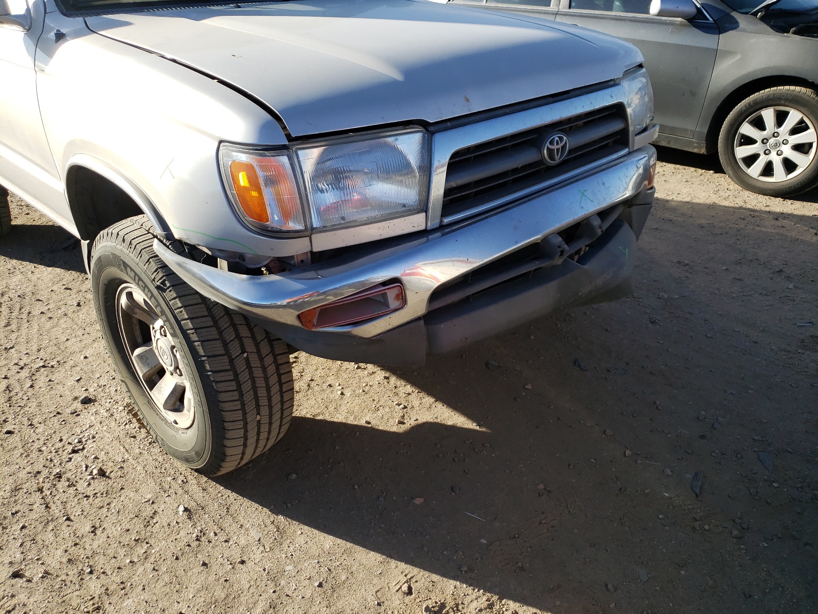 Photo 9 from auction – 1998 TOYOTA 4RUNNER SR with VIN JT3HN86R7W0190918