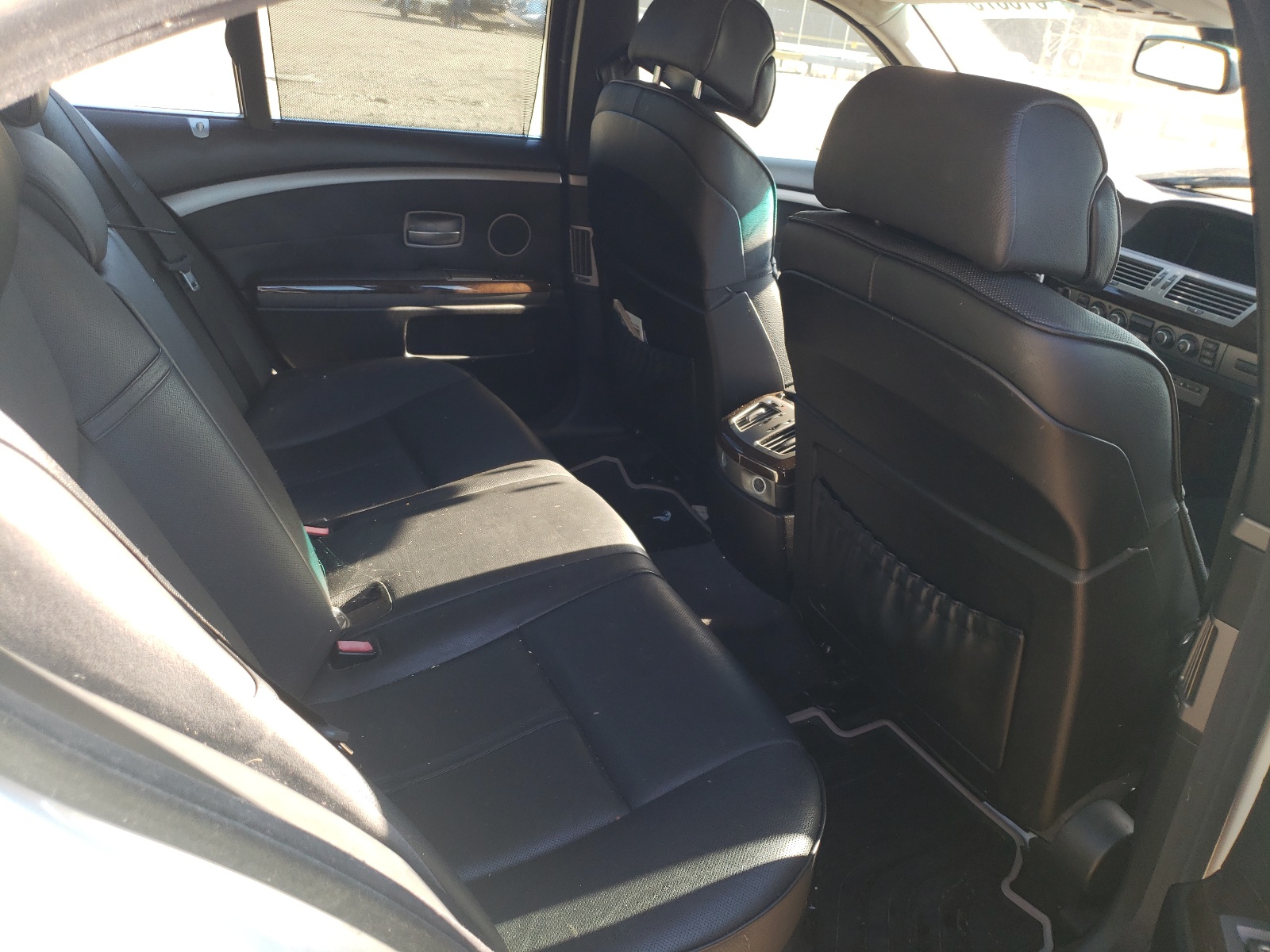 Photo 6 from auction – 2008 BMW 750 I with VIN WBAHL83568DT14074